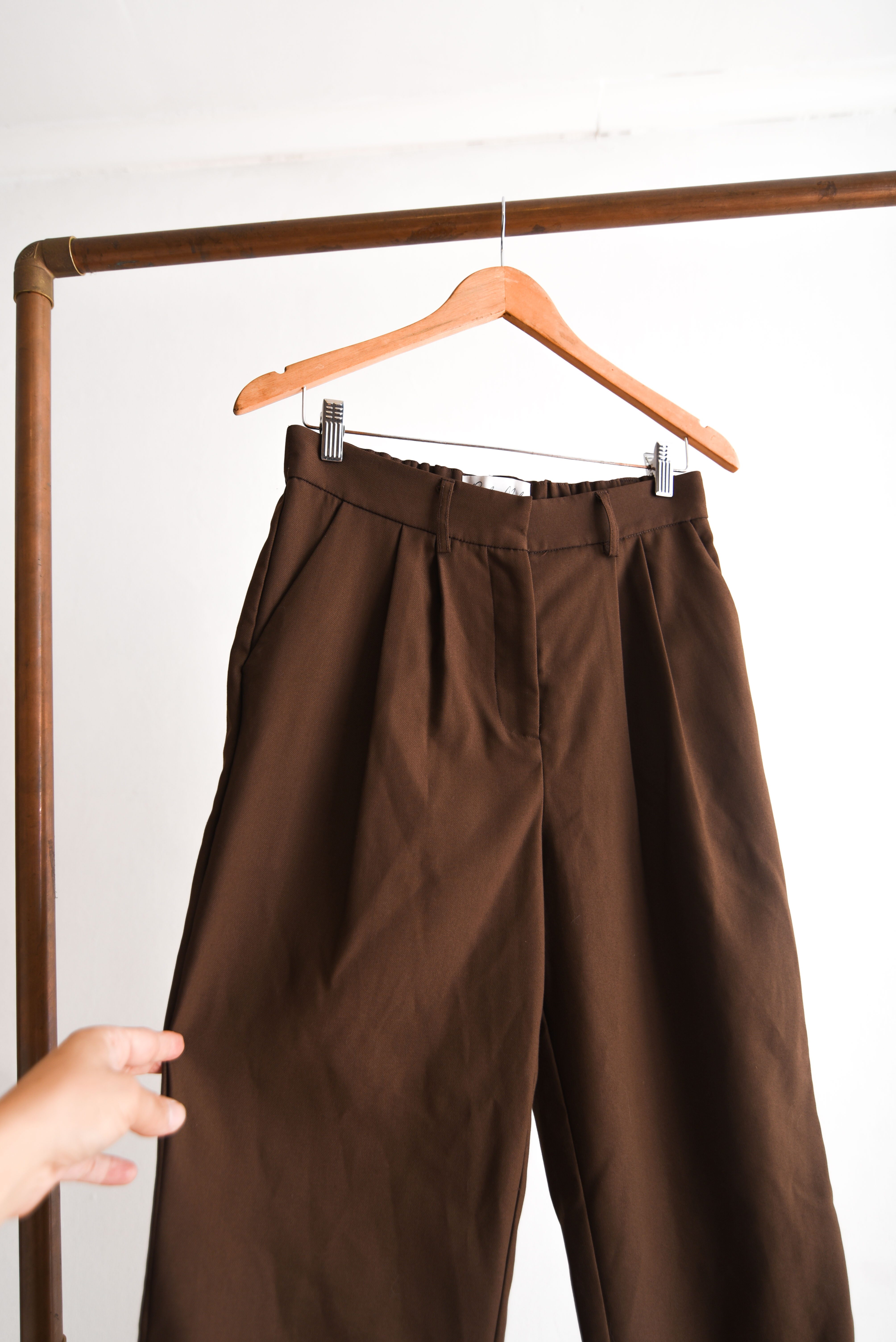 Pantalón sastrero café