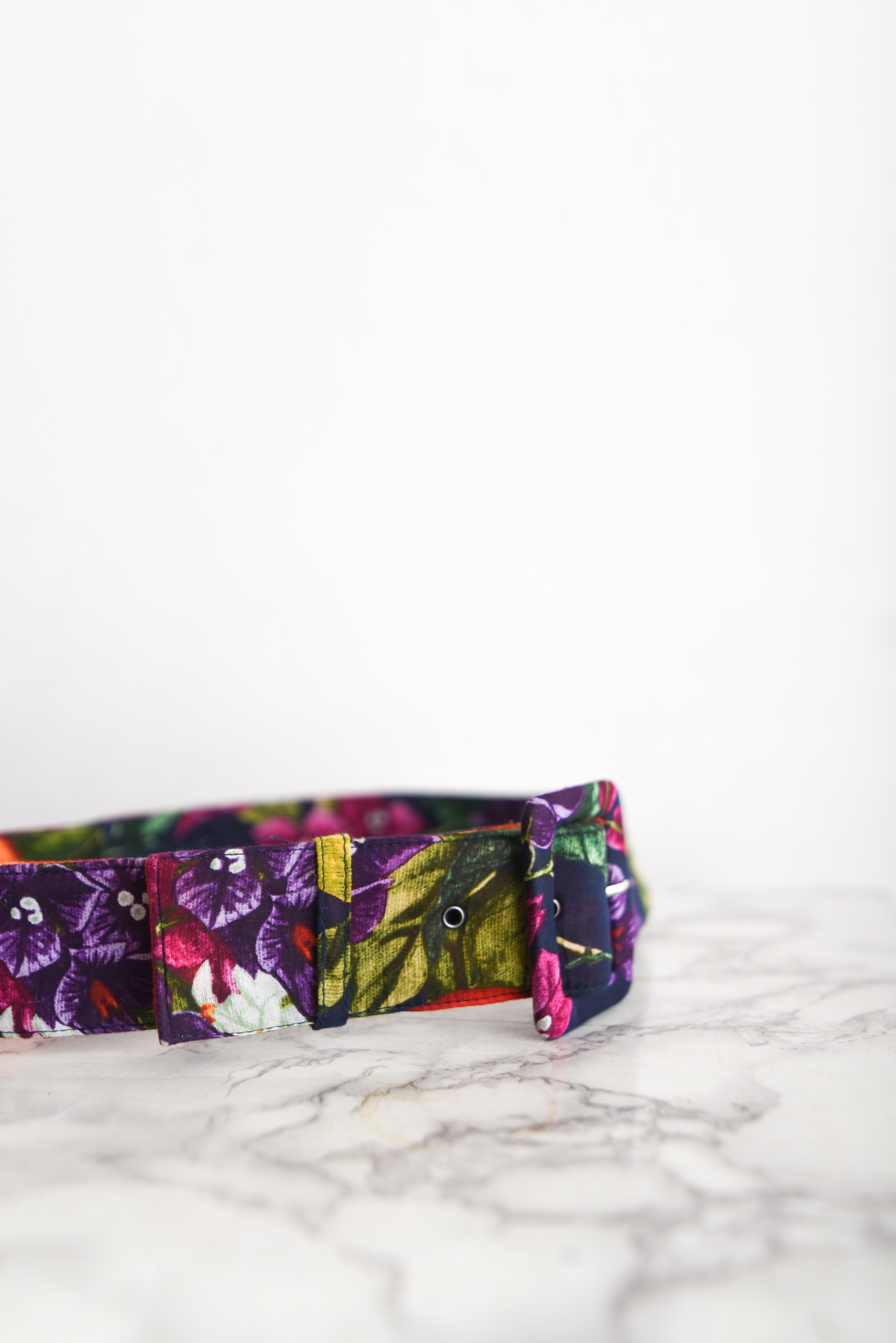 Cinturón floral purple vintage