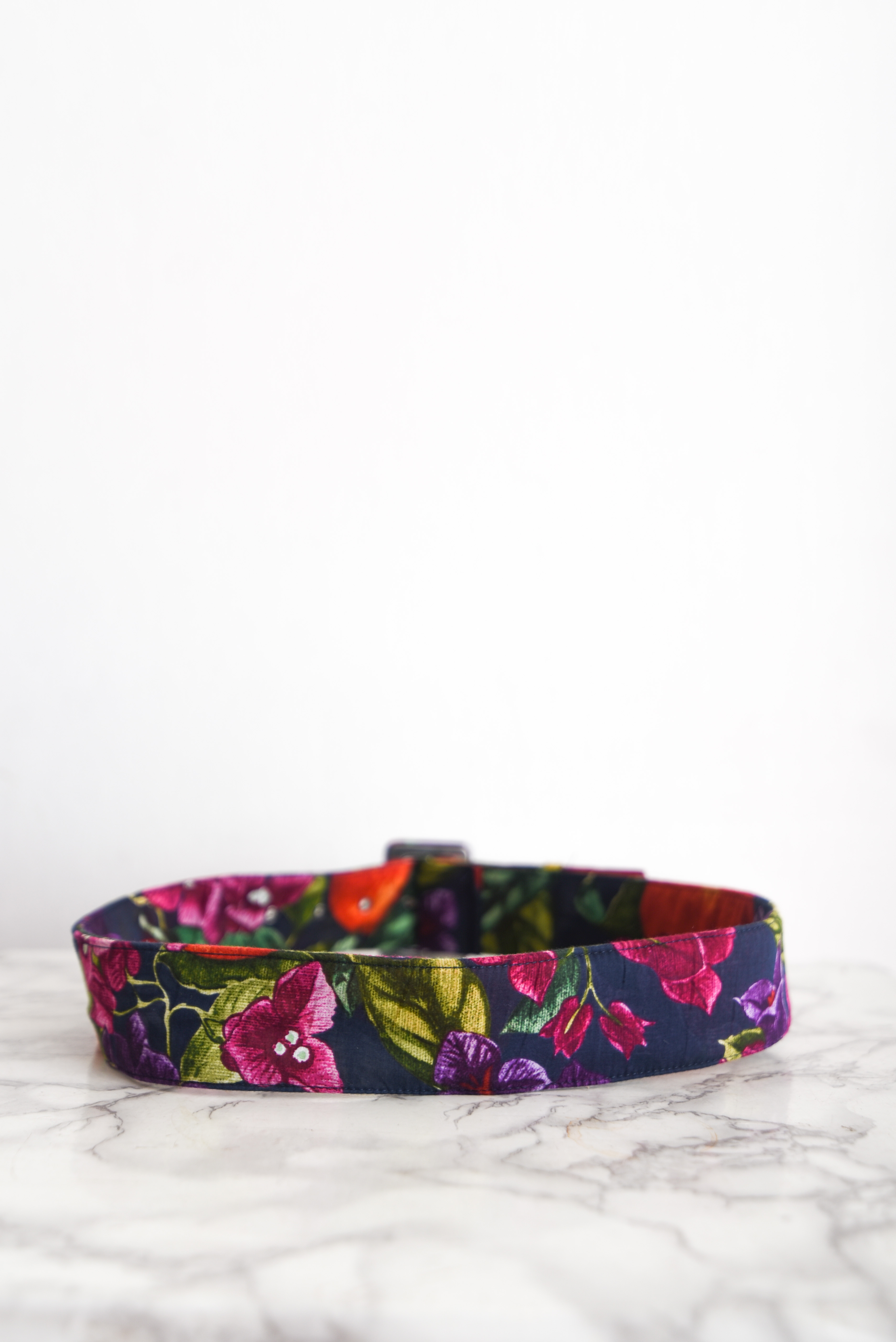 Cinturón floral purple vintage