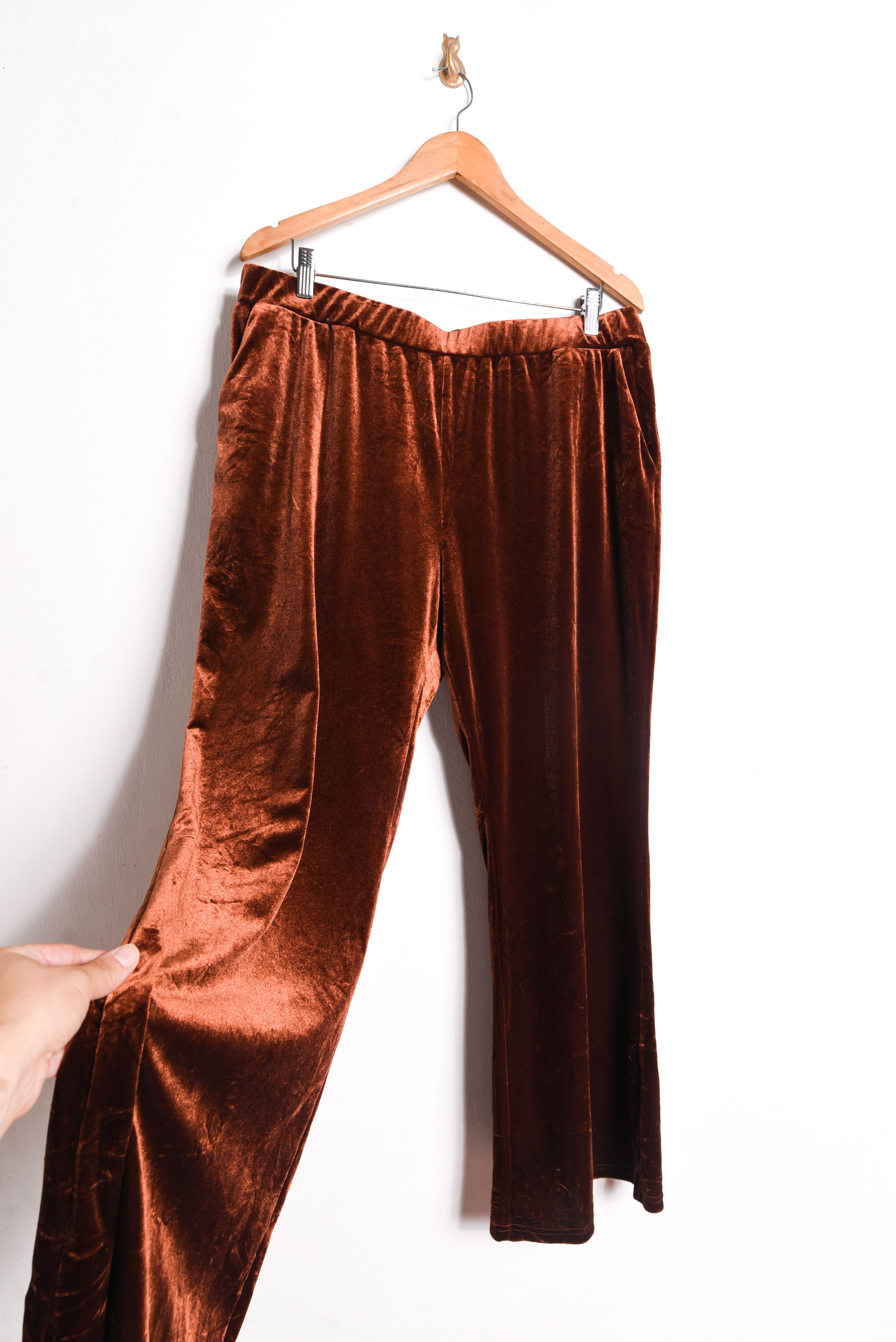 Pantalón granate velvet