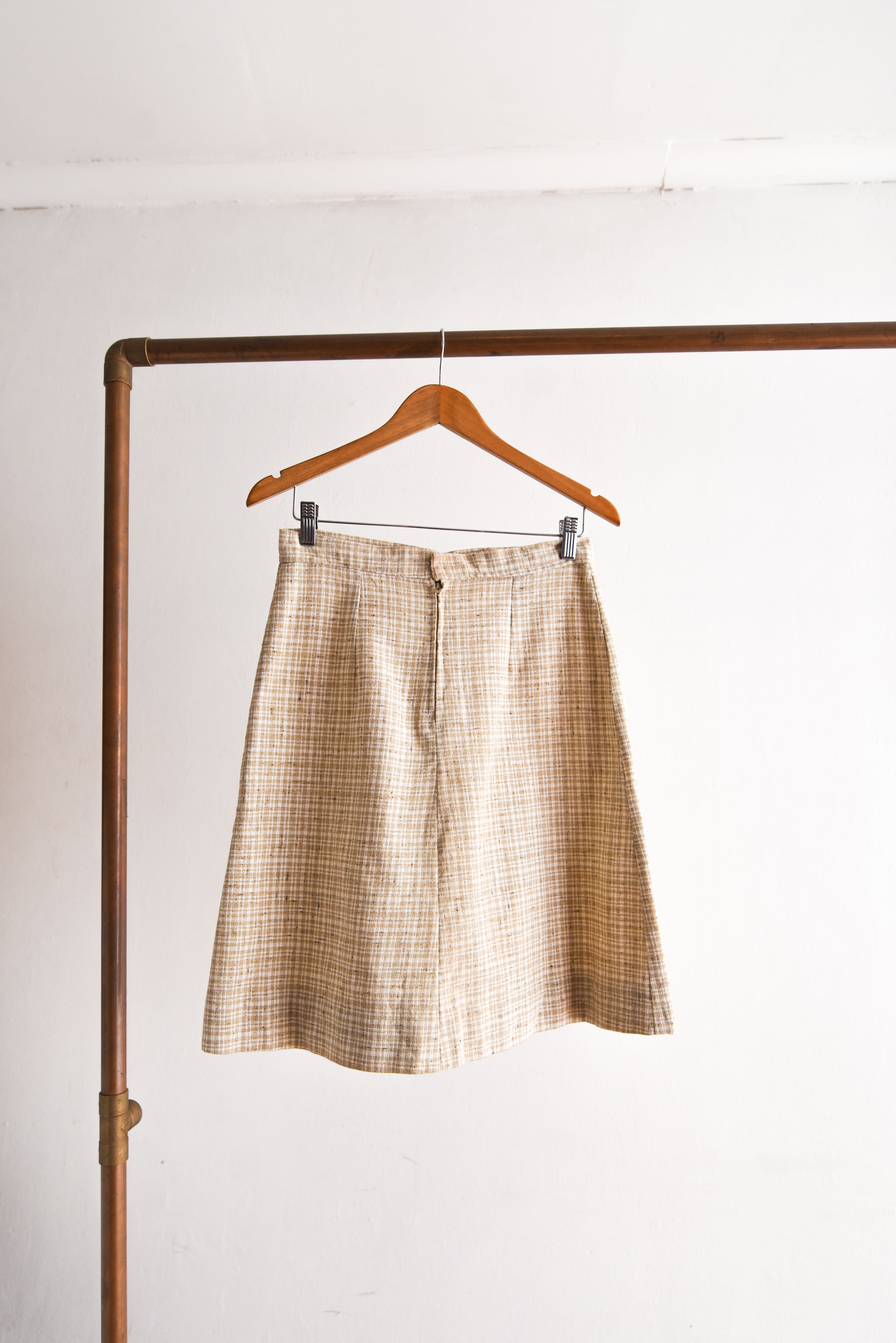 Falda beige 60s grilla