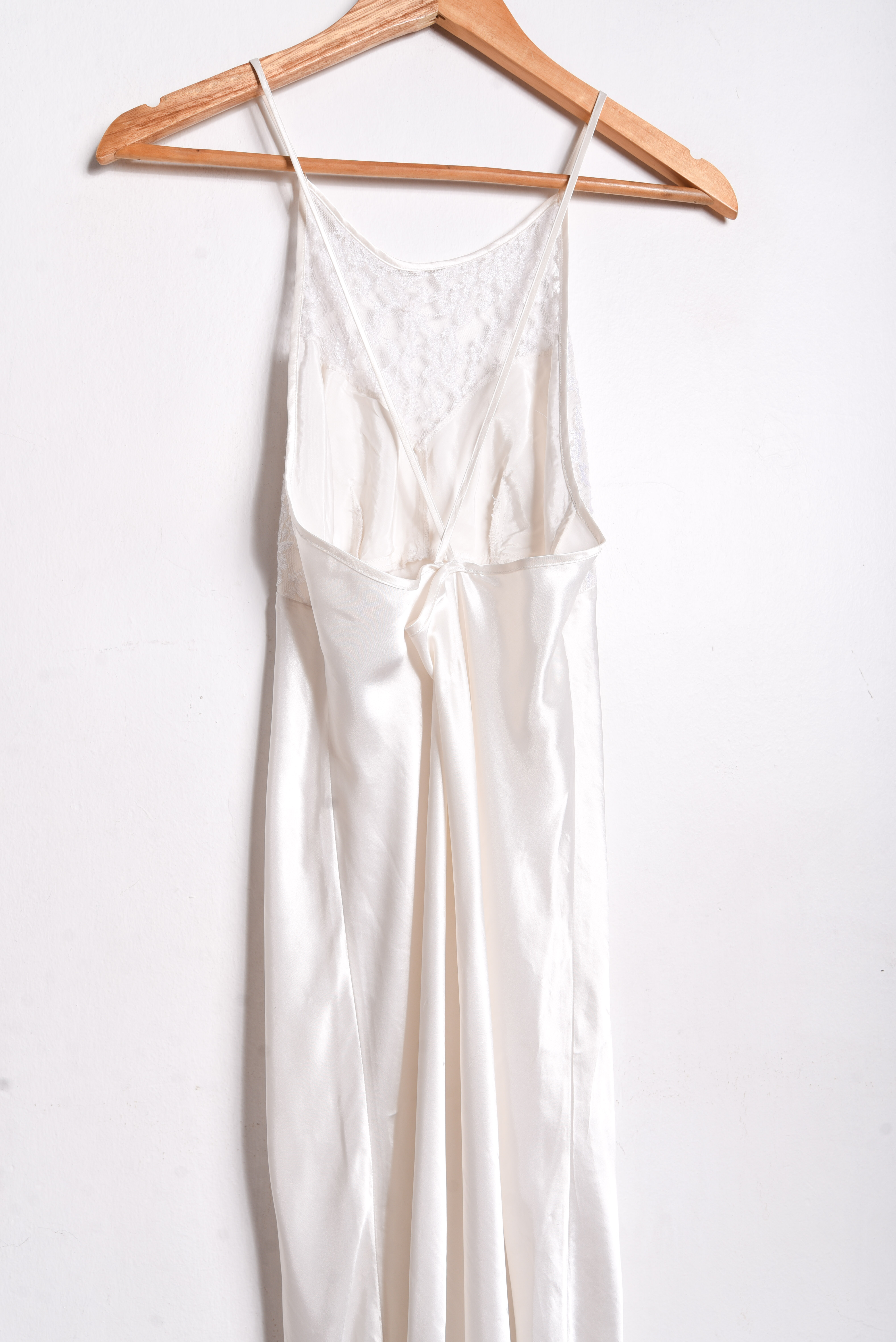 Slipdress blanco satín y encaje