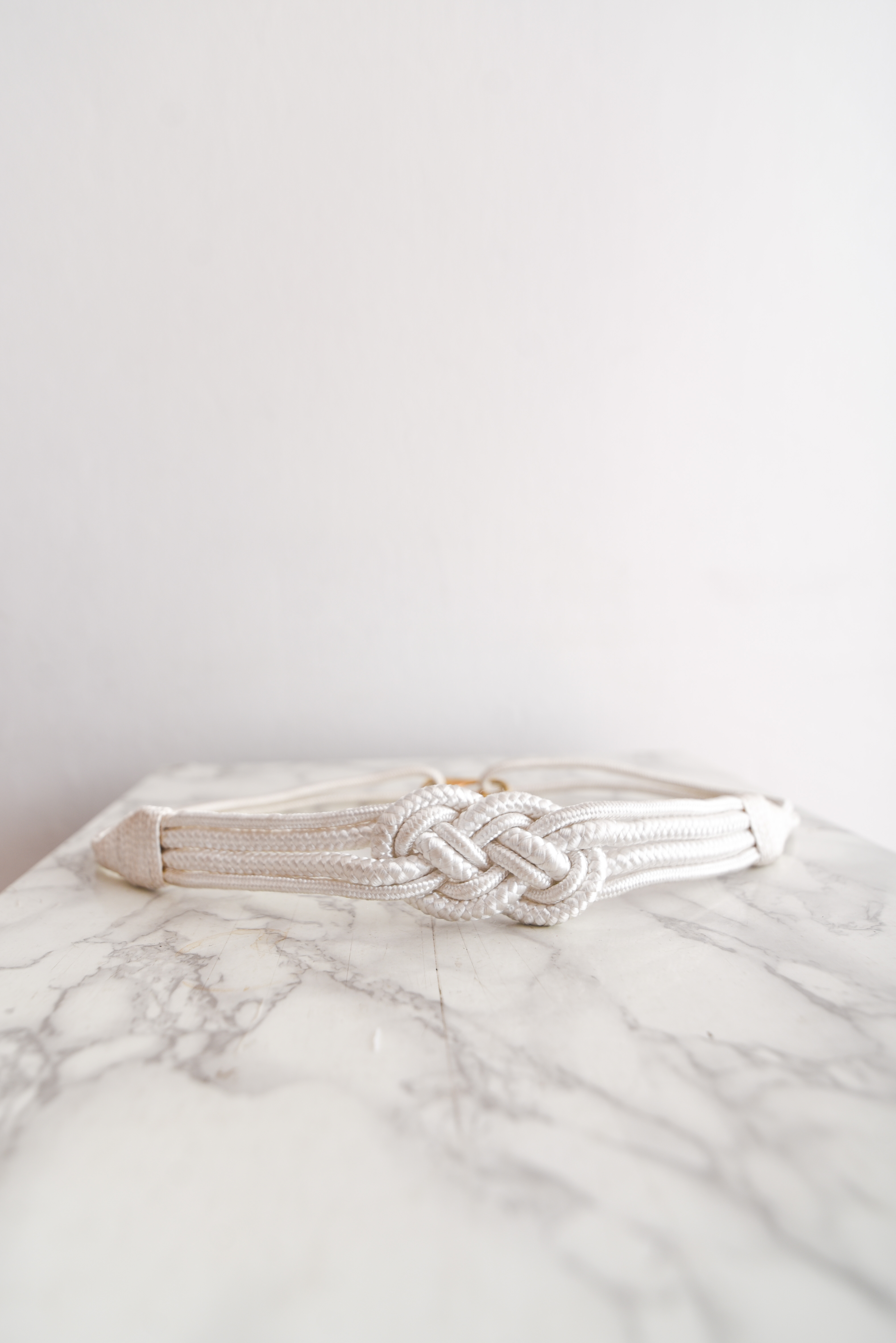 Cinturón blanco vintage cuerda