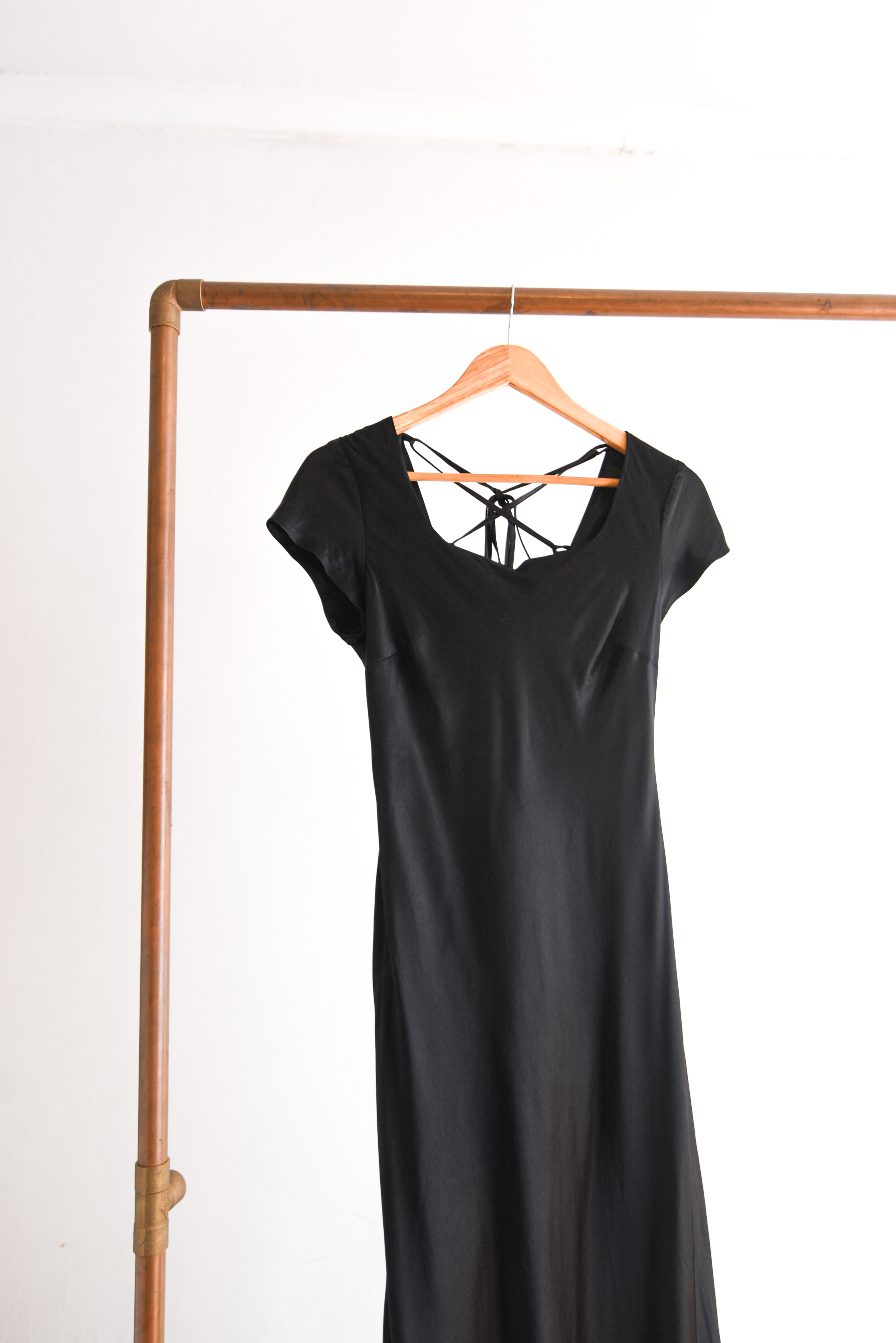 Maxi vestido black satín 90s