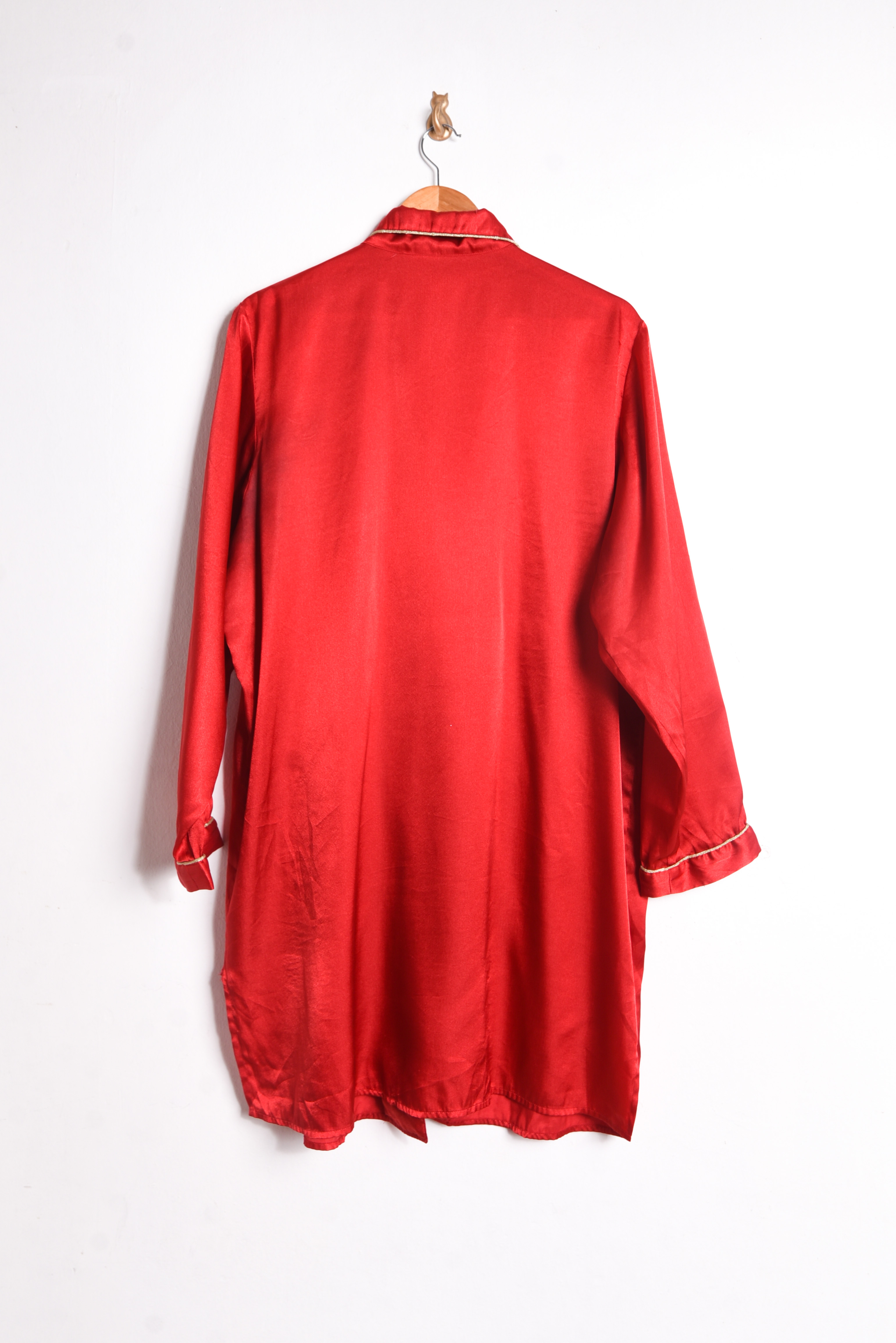 Camisola roja satín 90s