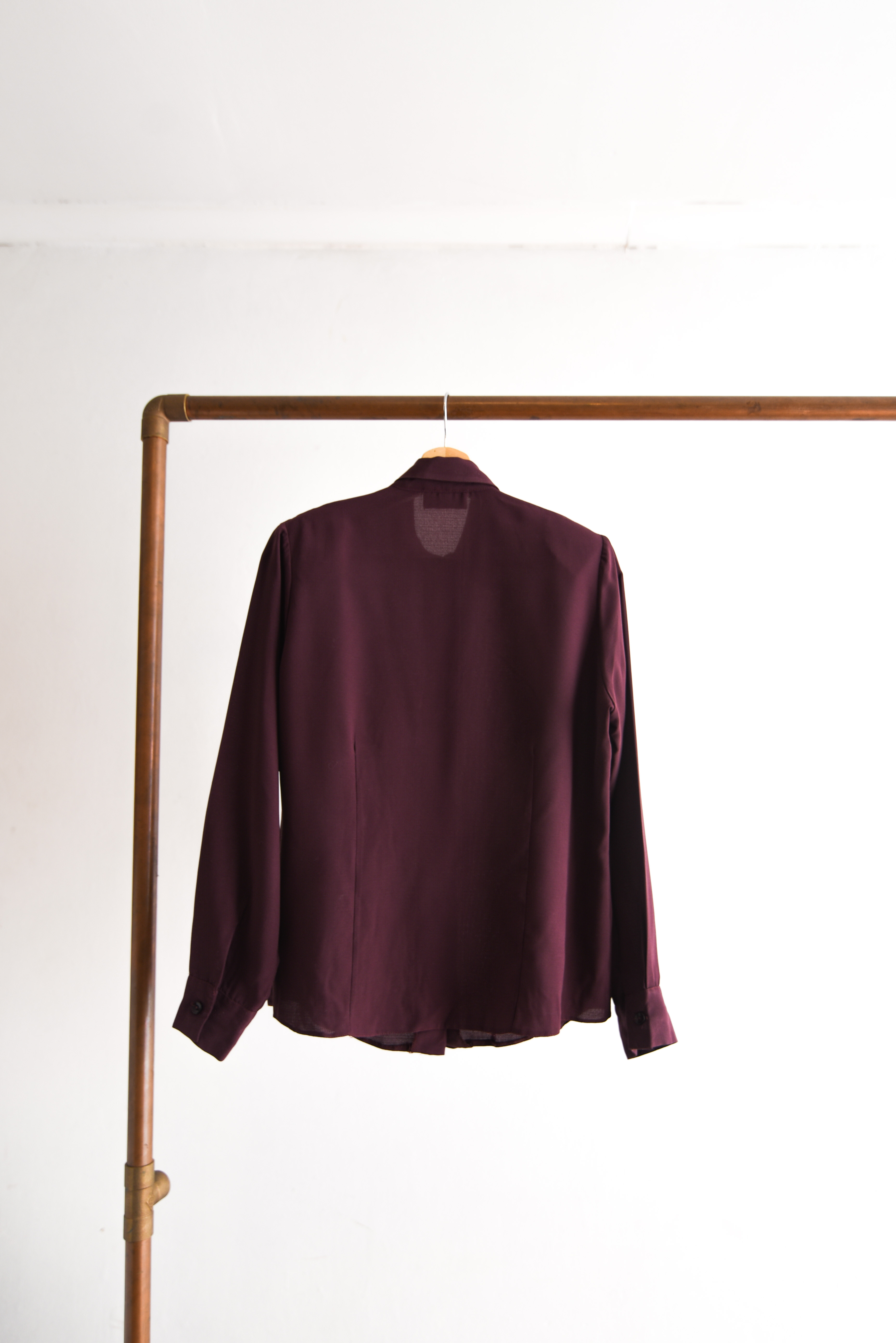 Blusa burdeo formal botones