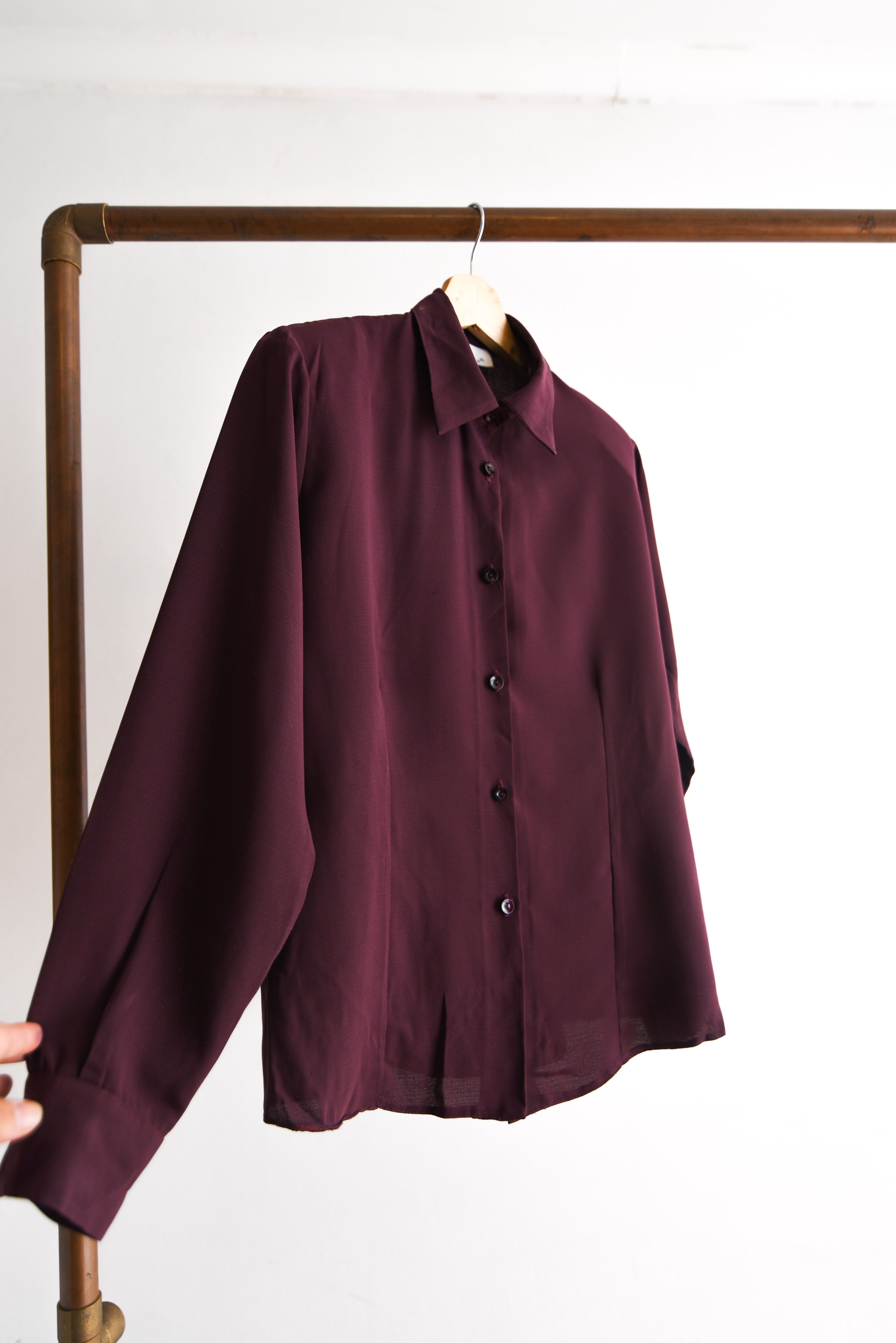 Blusa burdeo formal botones