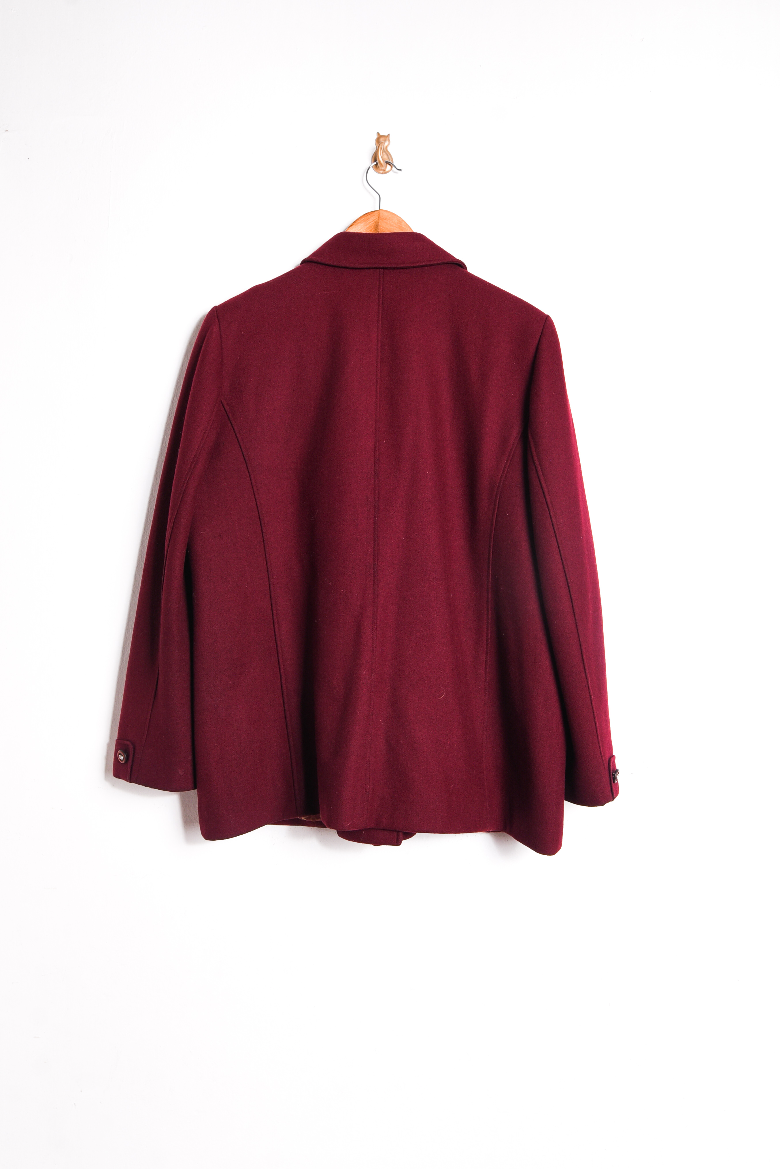 Blazer burdeo bordado