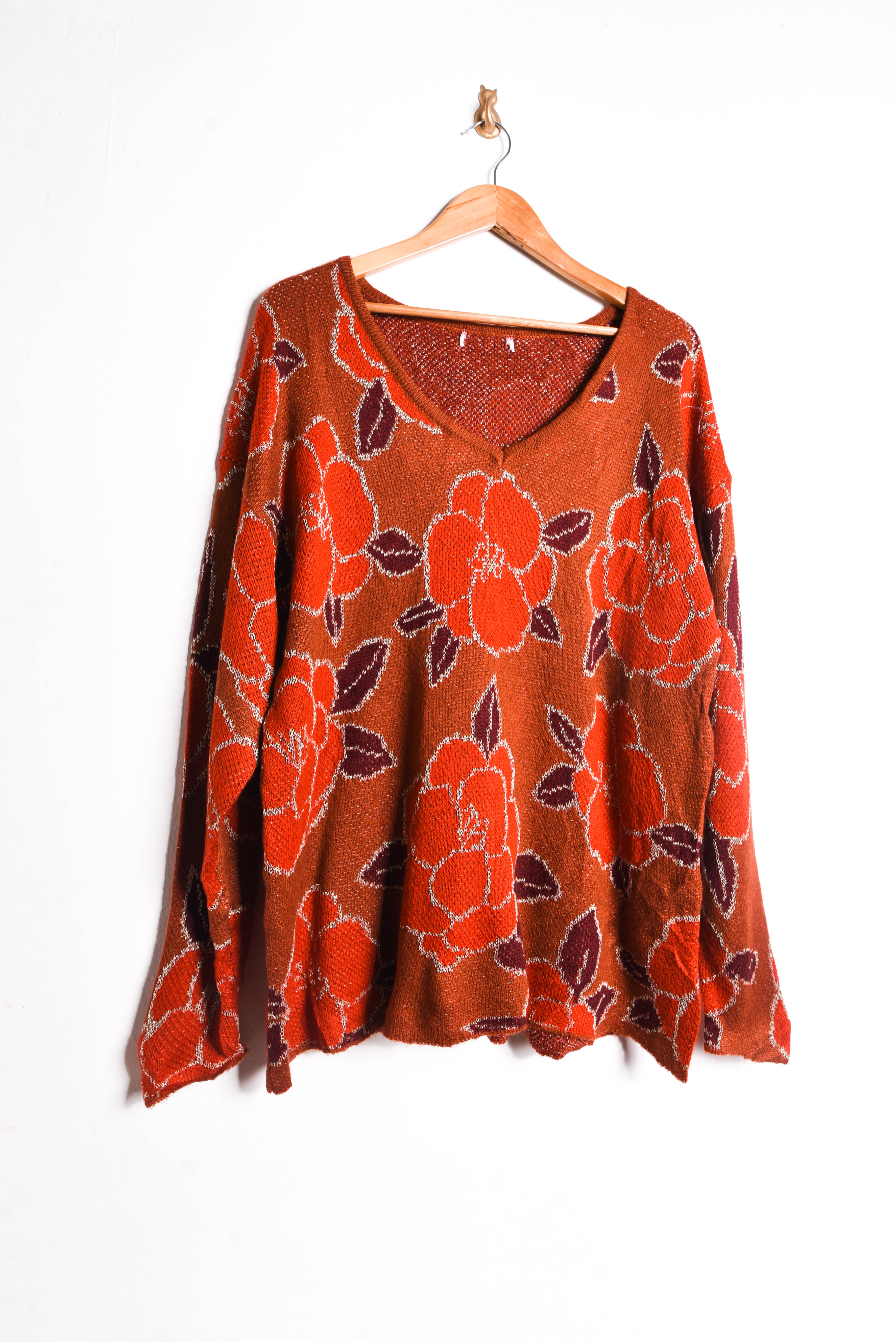 Chaleco granate floral brillos