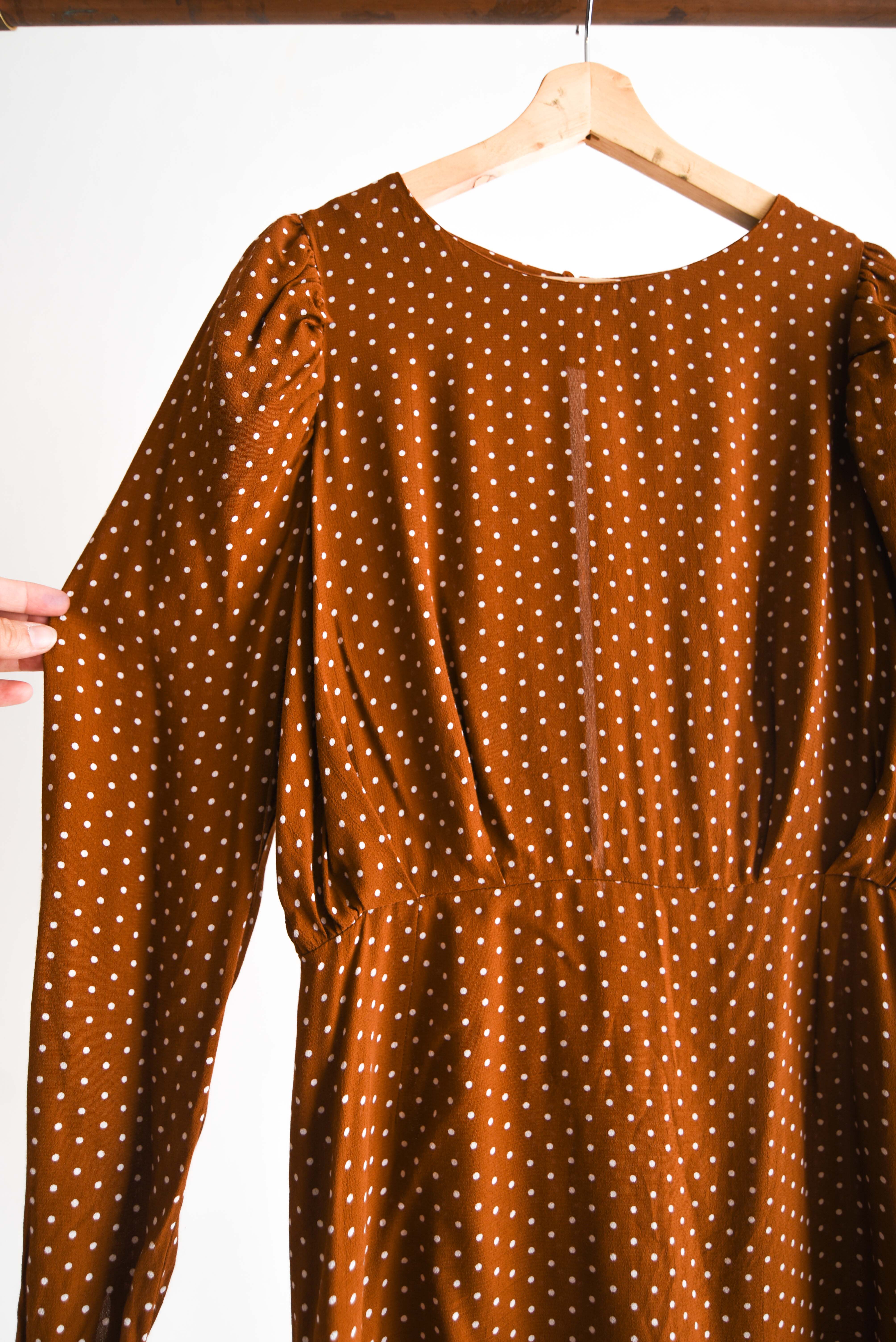 Vestido camel lunares