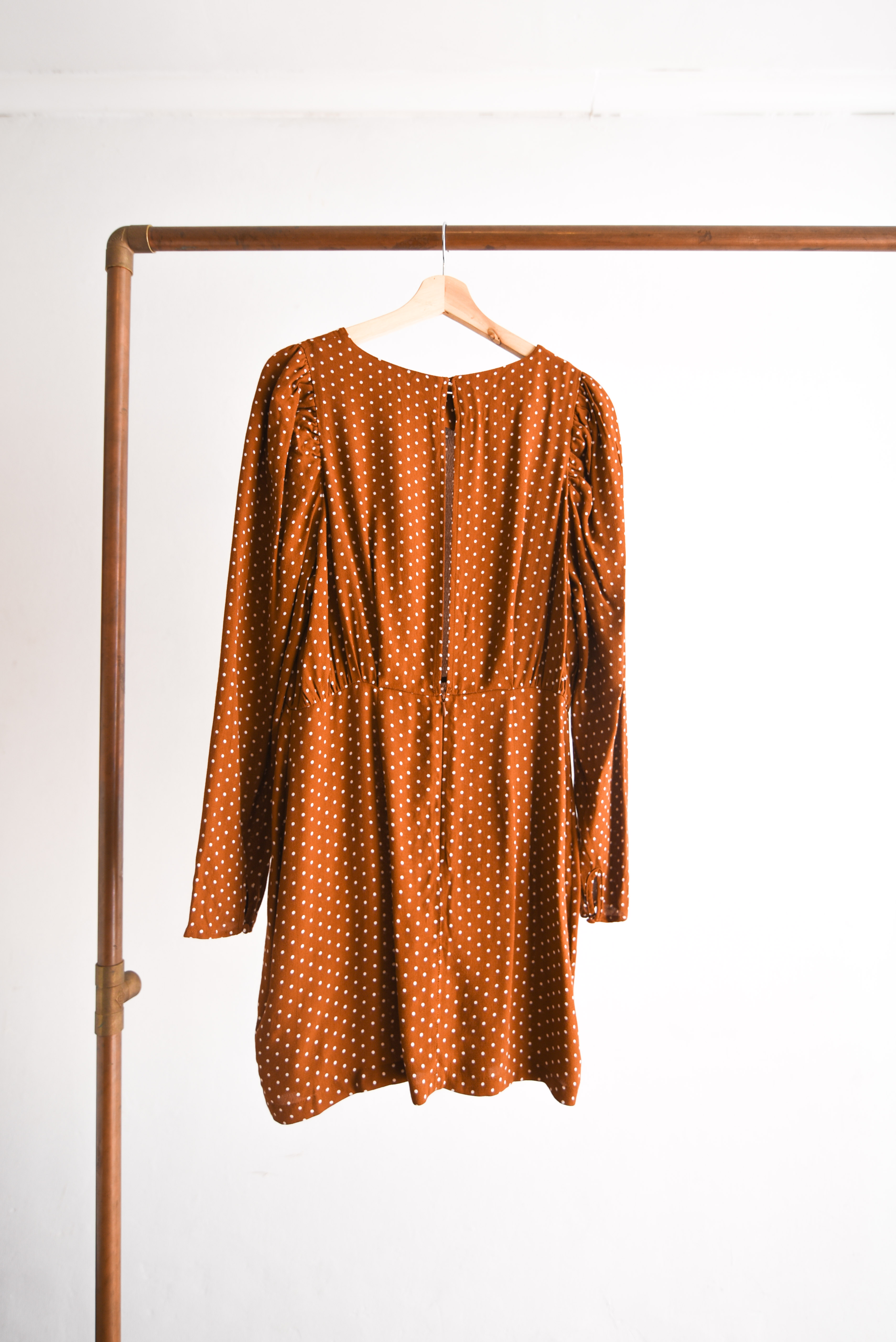 Vestido camel lunares