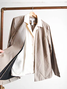 Blusa vintage 90s monograma