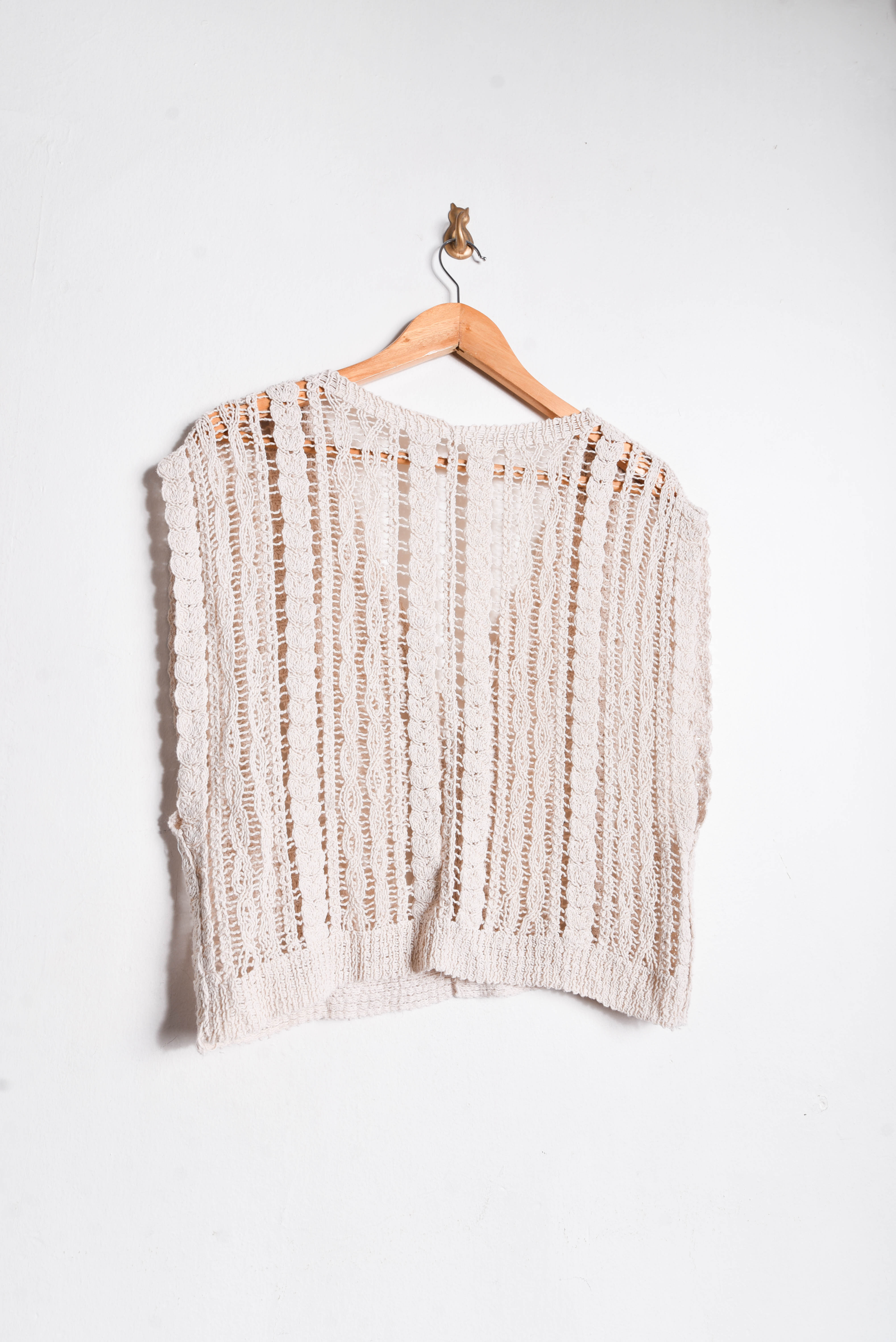 Sweater vest tejido marfil