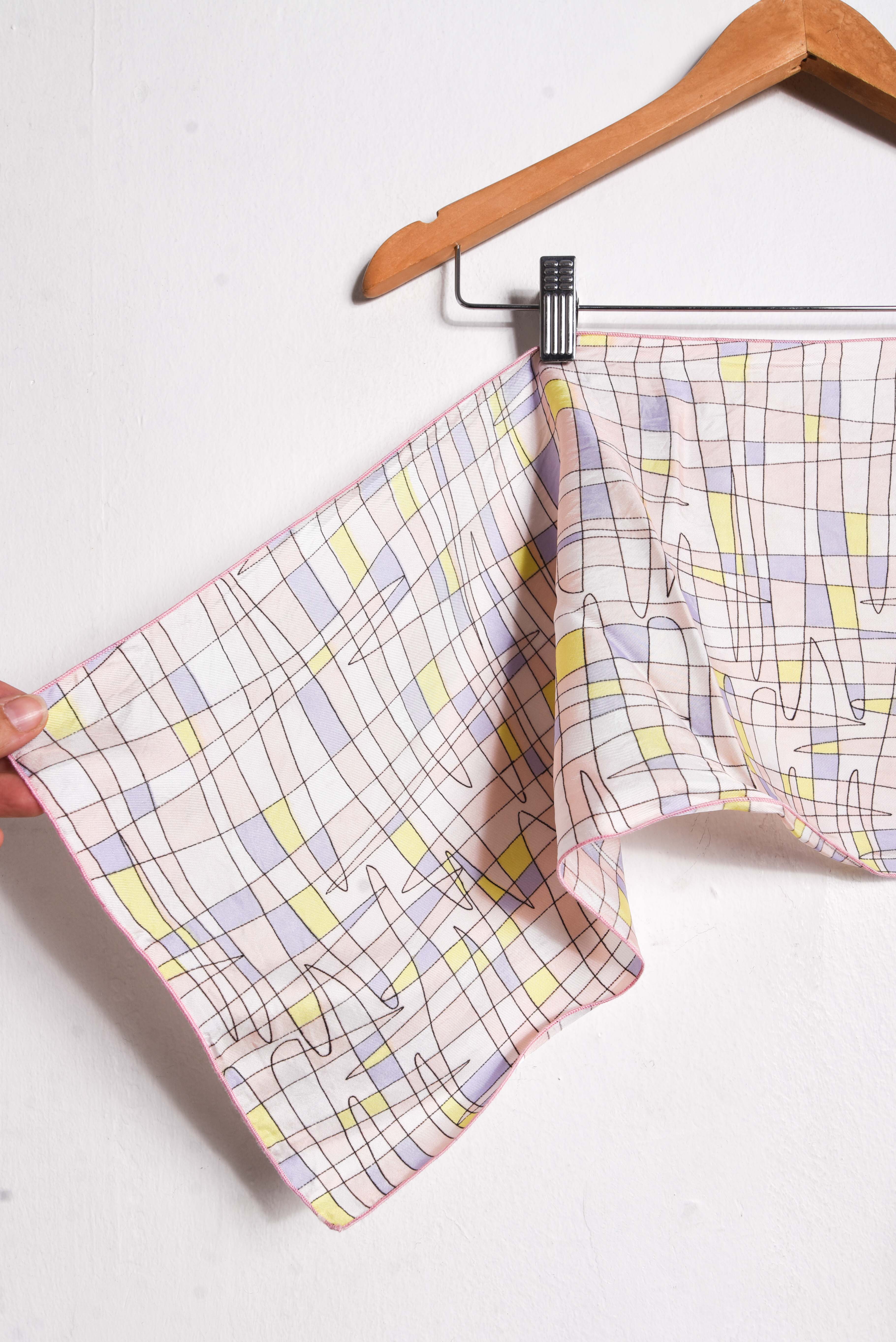 Pañuelo pastel doodles vntg