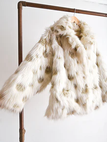Abrigo faux fur marfil dots 70s