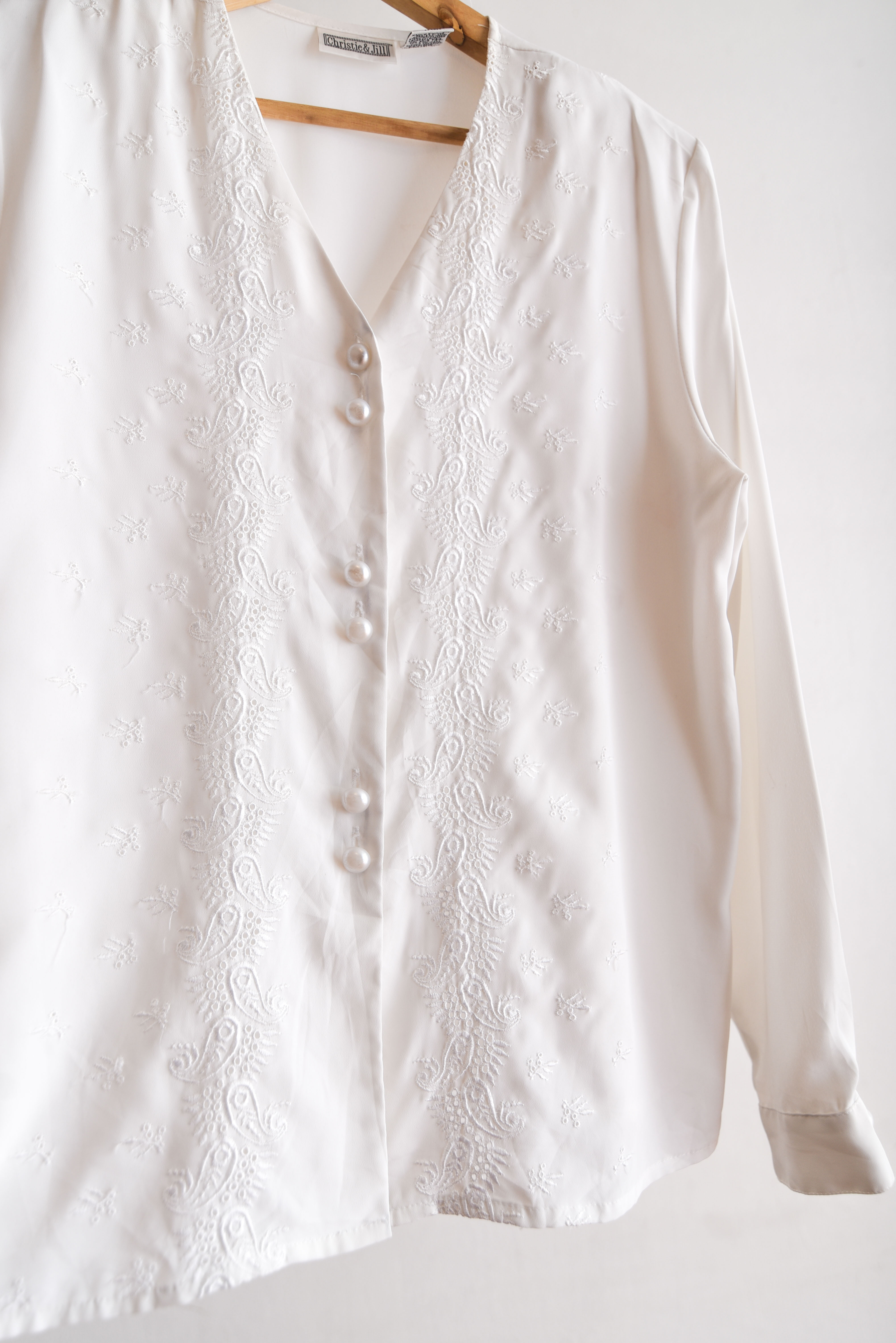 Blusa blanca bordada vintage
