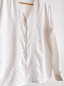 Blusa blanca bordada vintage