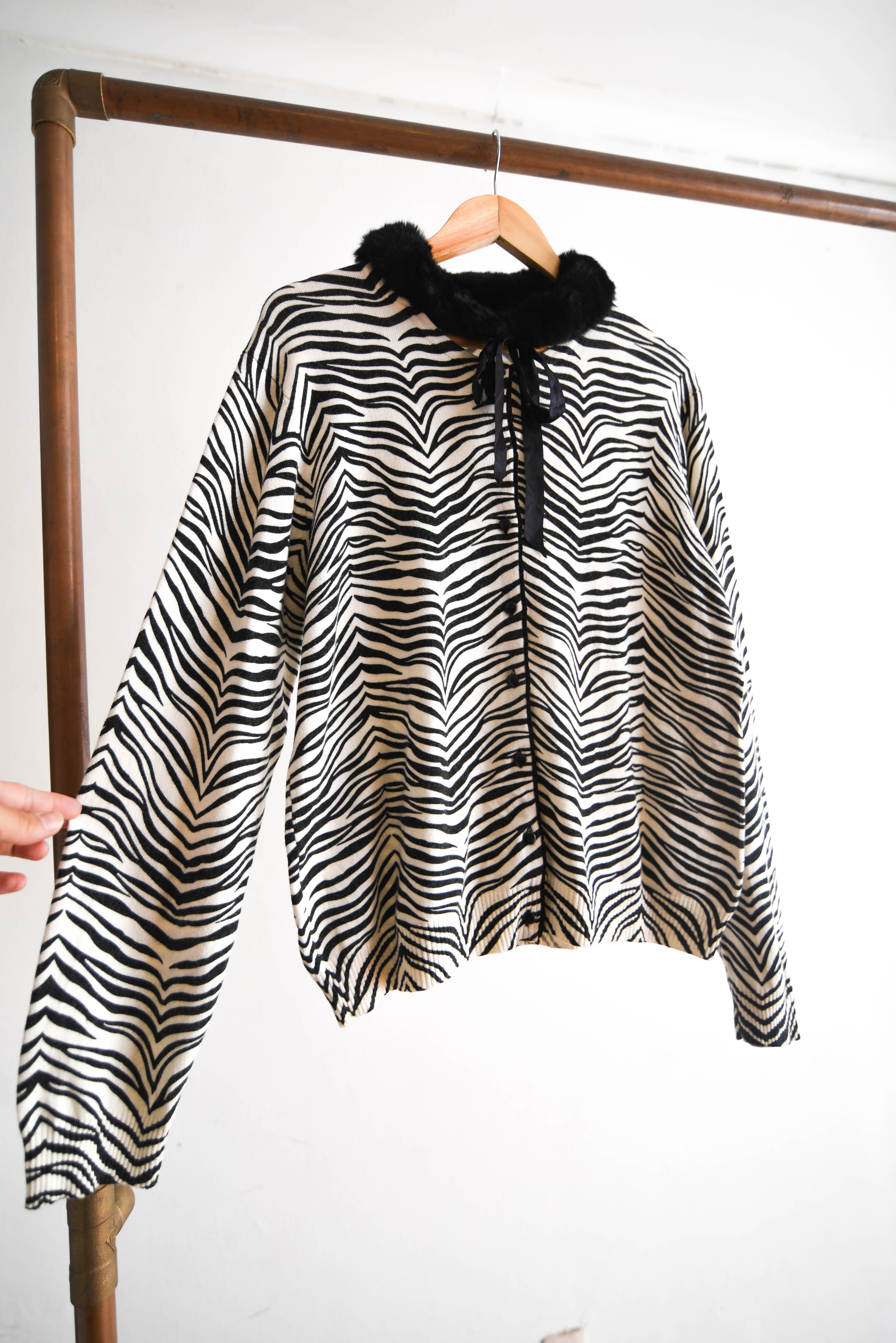Cardigan zebra lazito