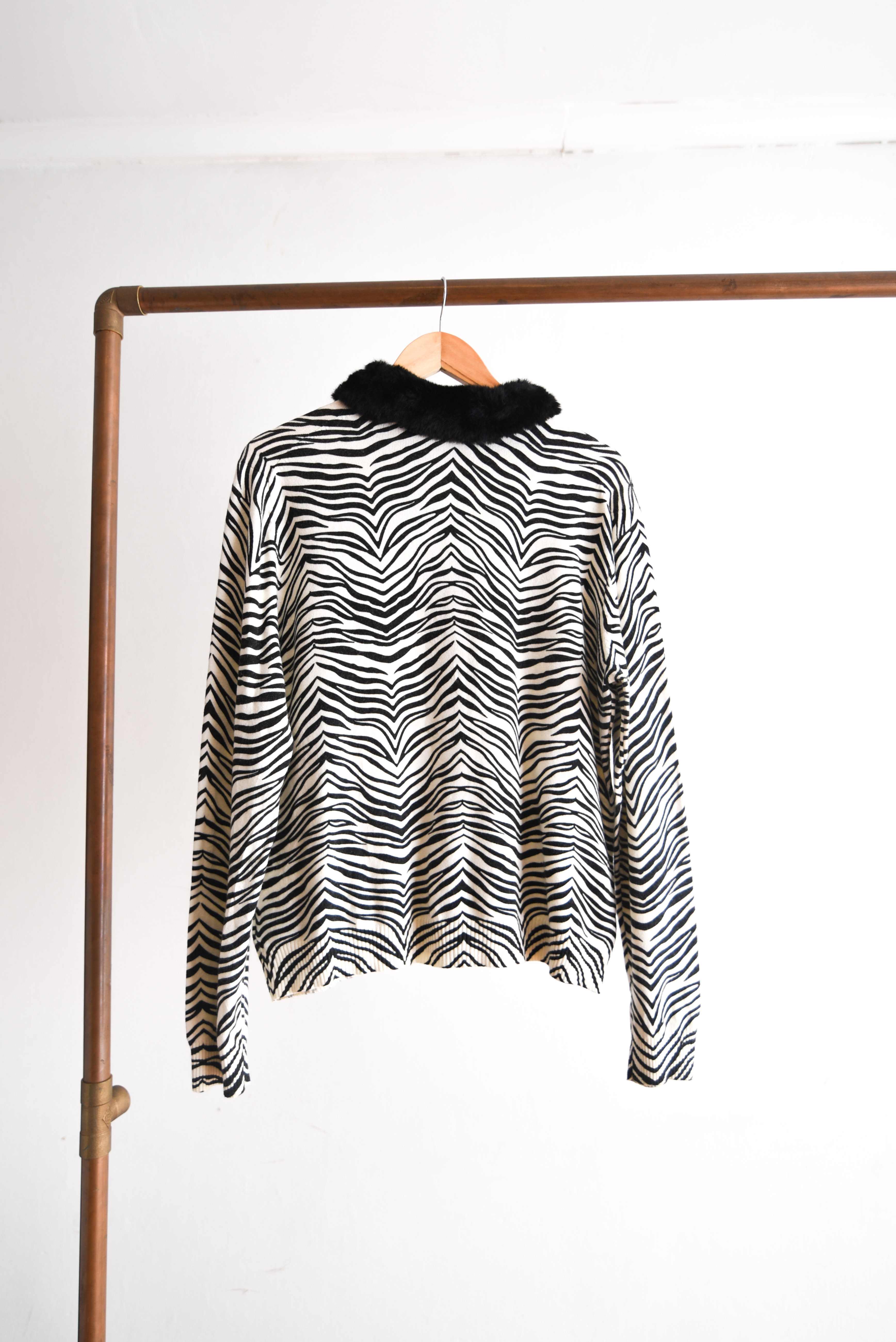 Cardigan zebra lazito