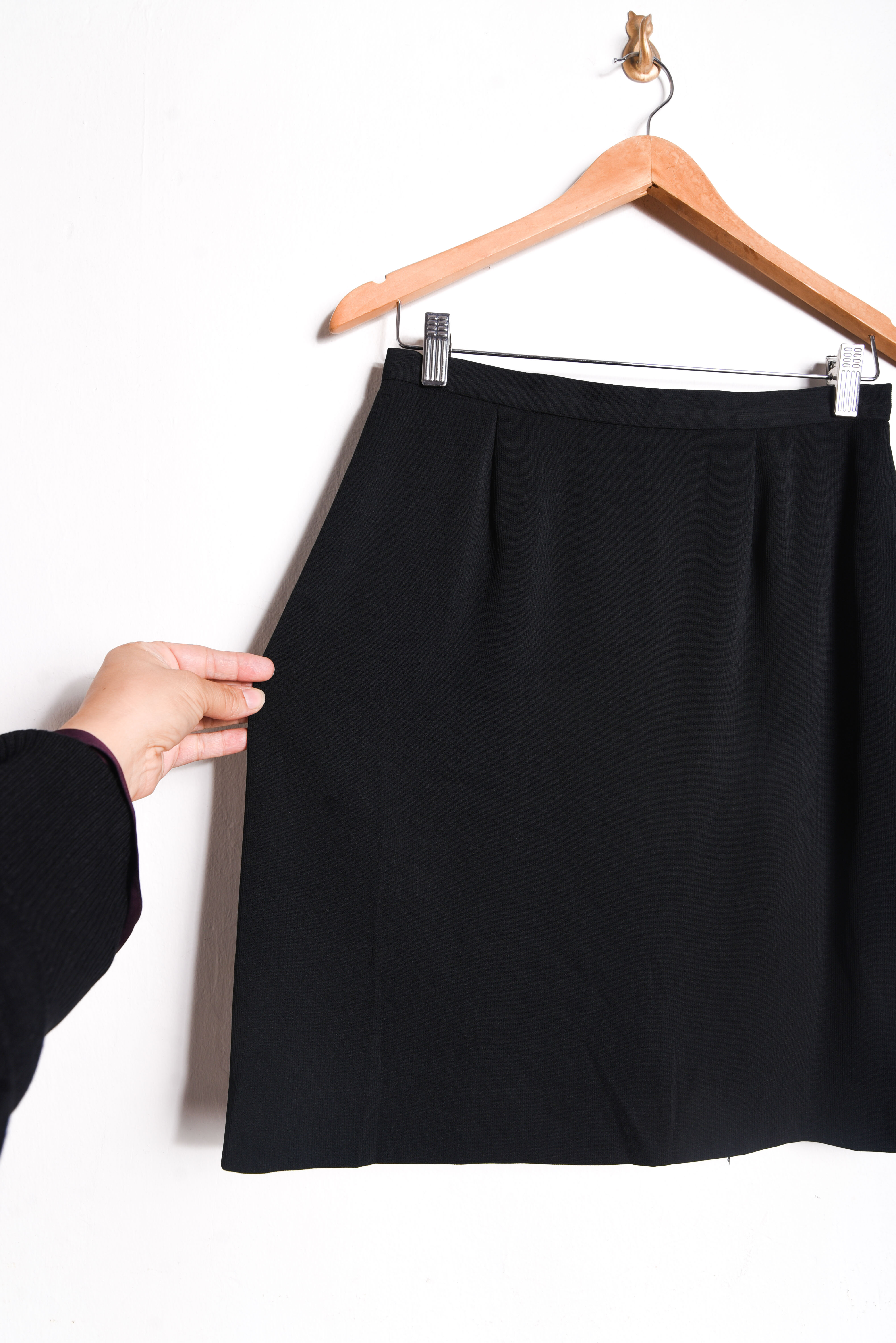 Falda negra vintage formal