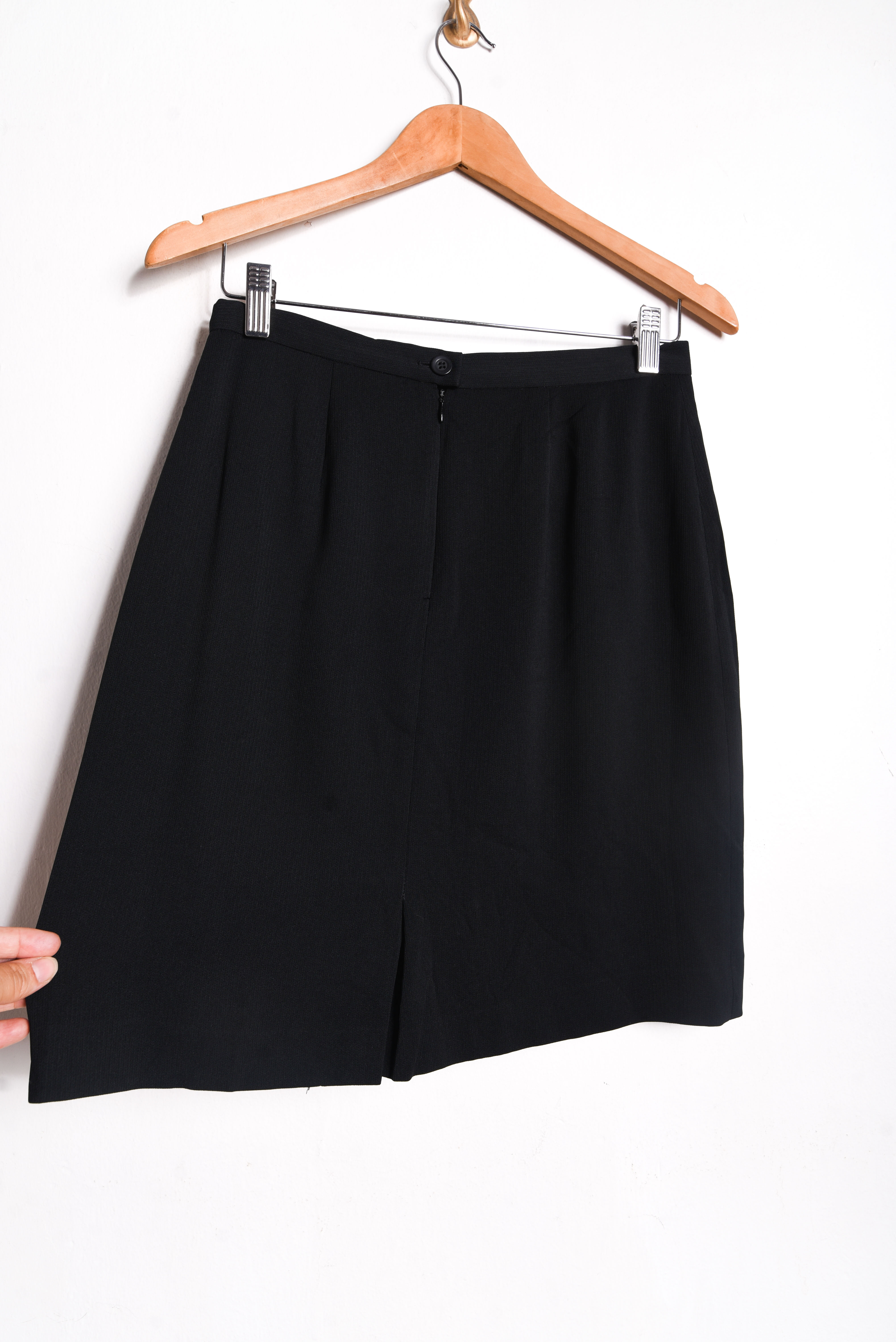 Falda negra vintage formal