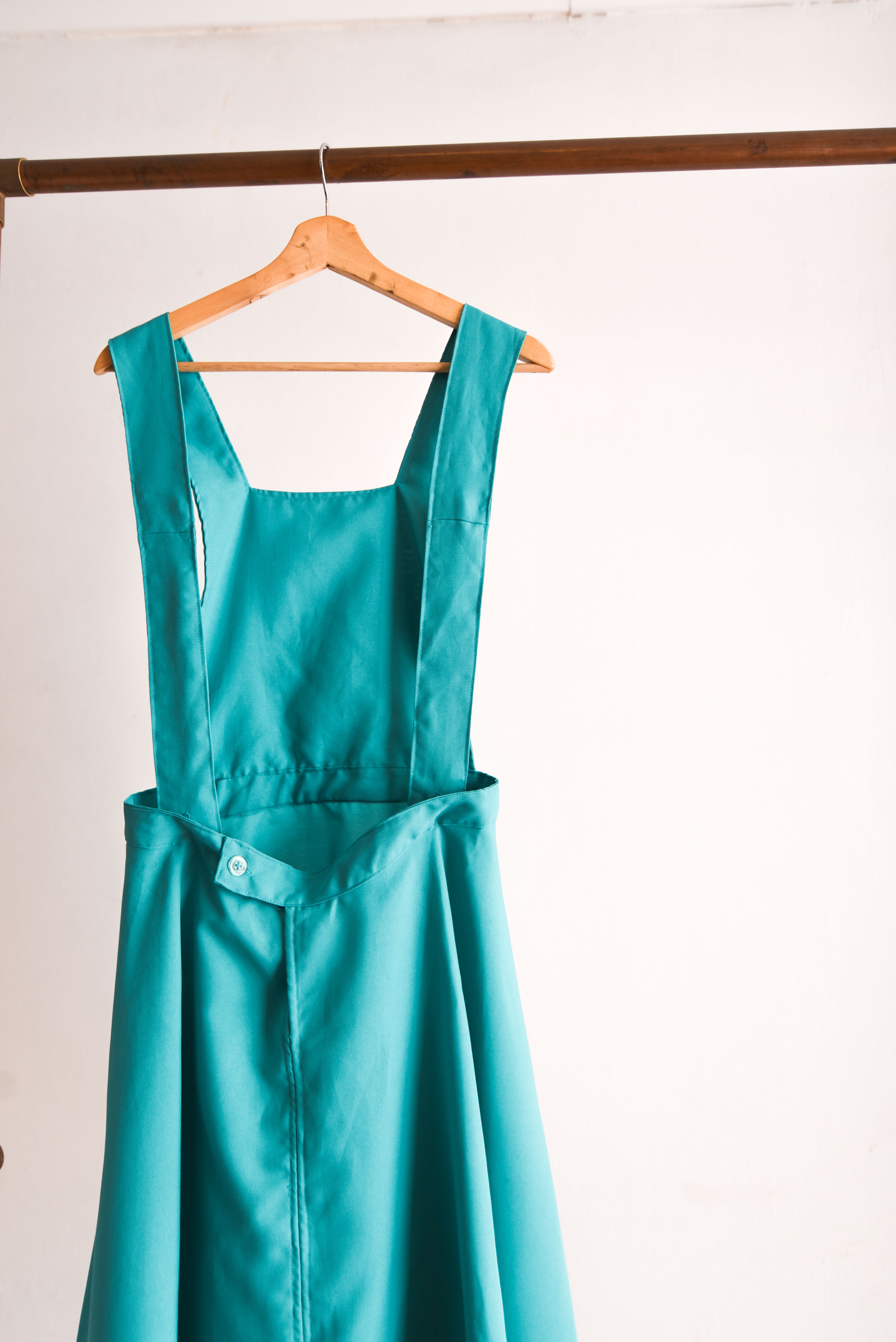 Vestido jardinera turquesa