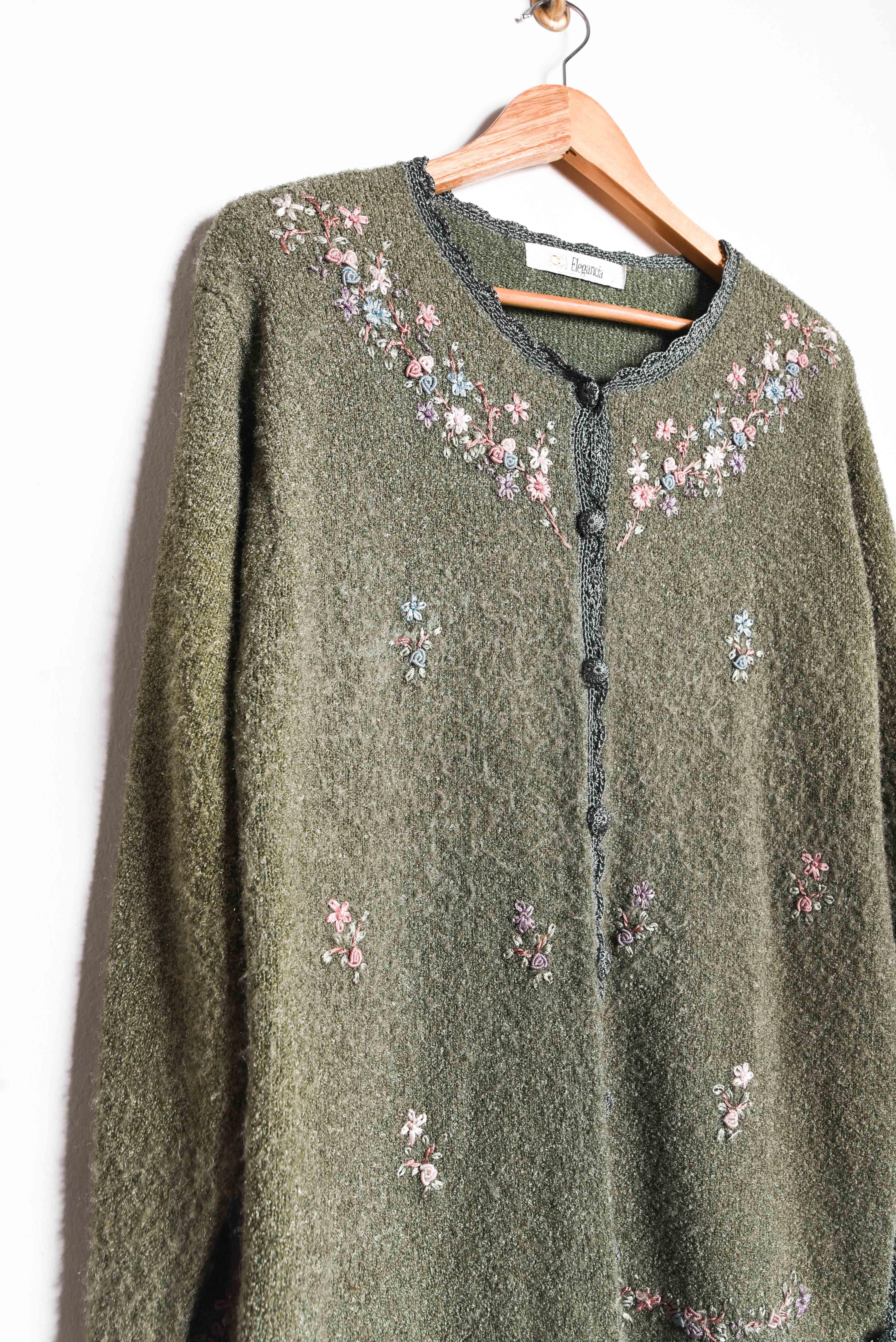 Cardigan green vintage bordado