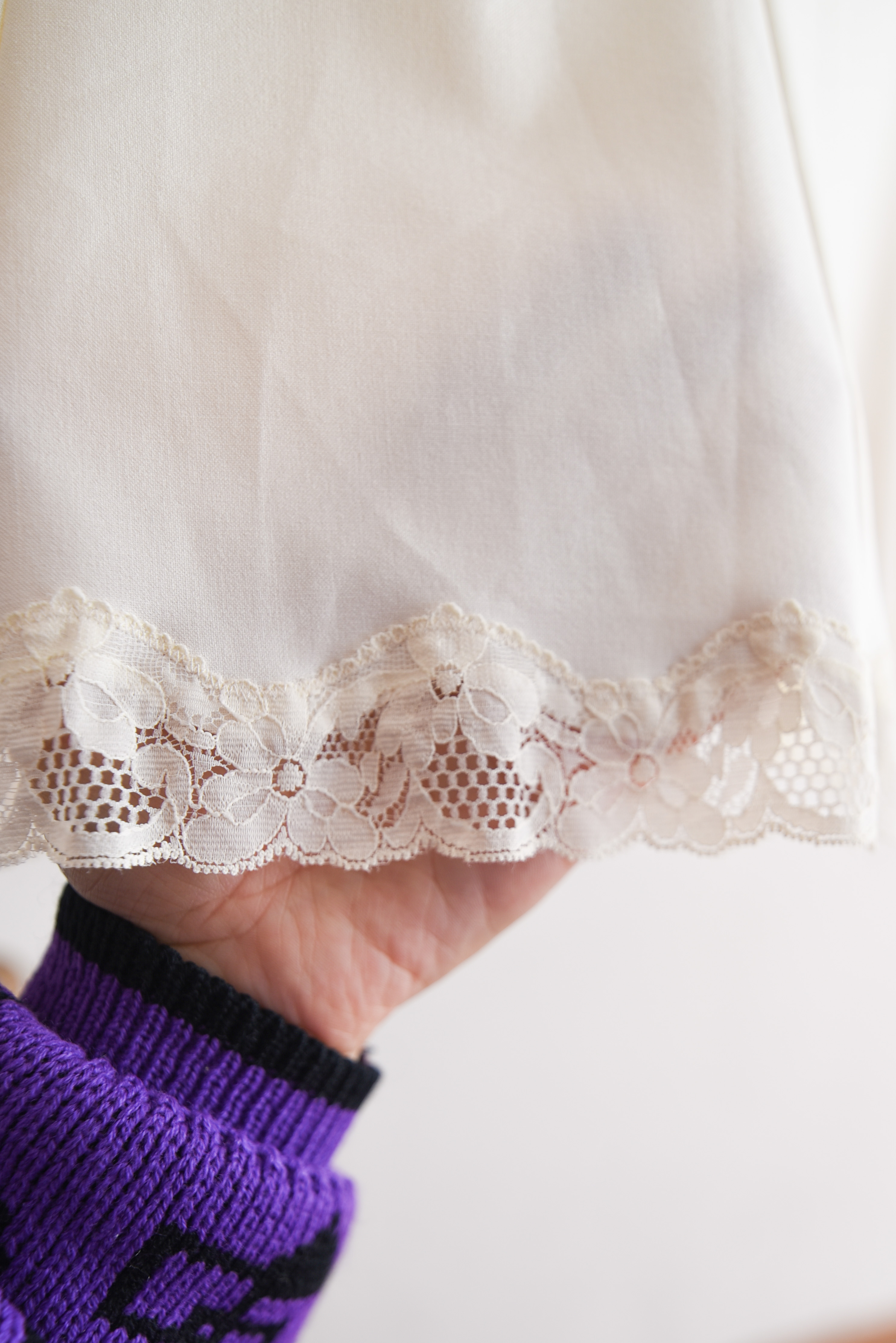 Falda marfil y encaje