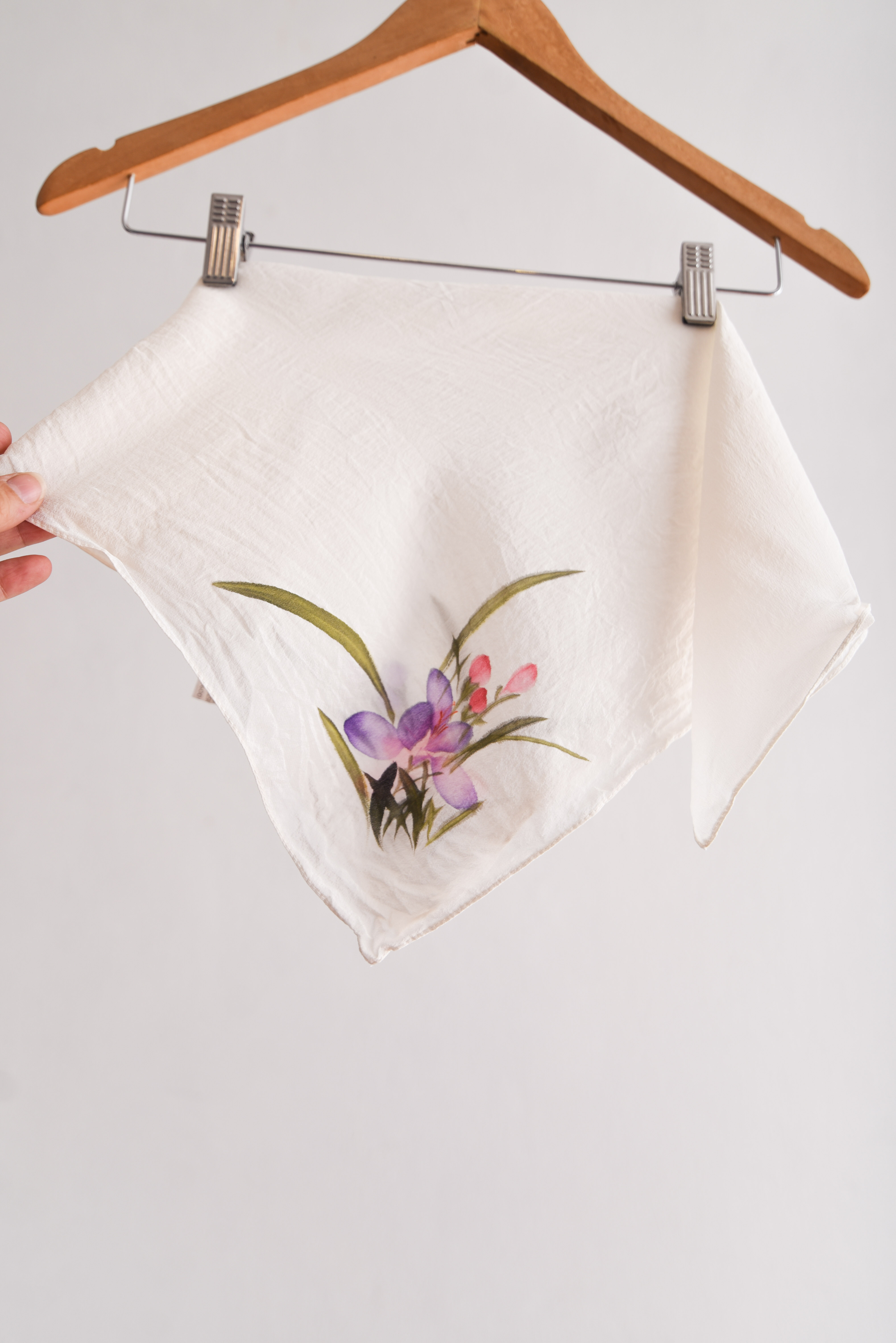 Pañuelo marfil seda floral