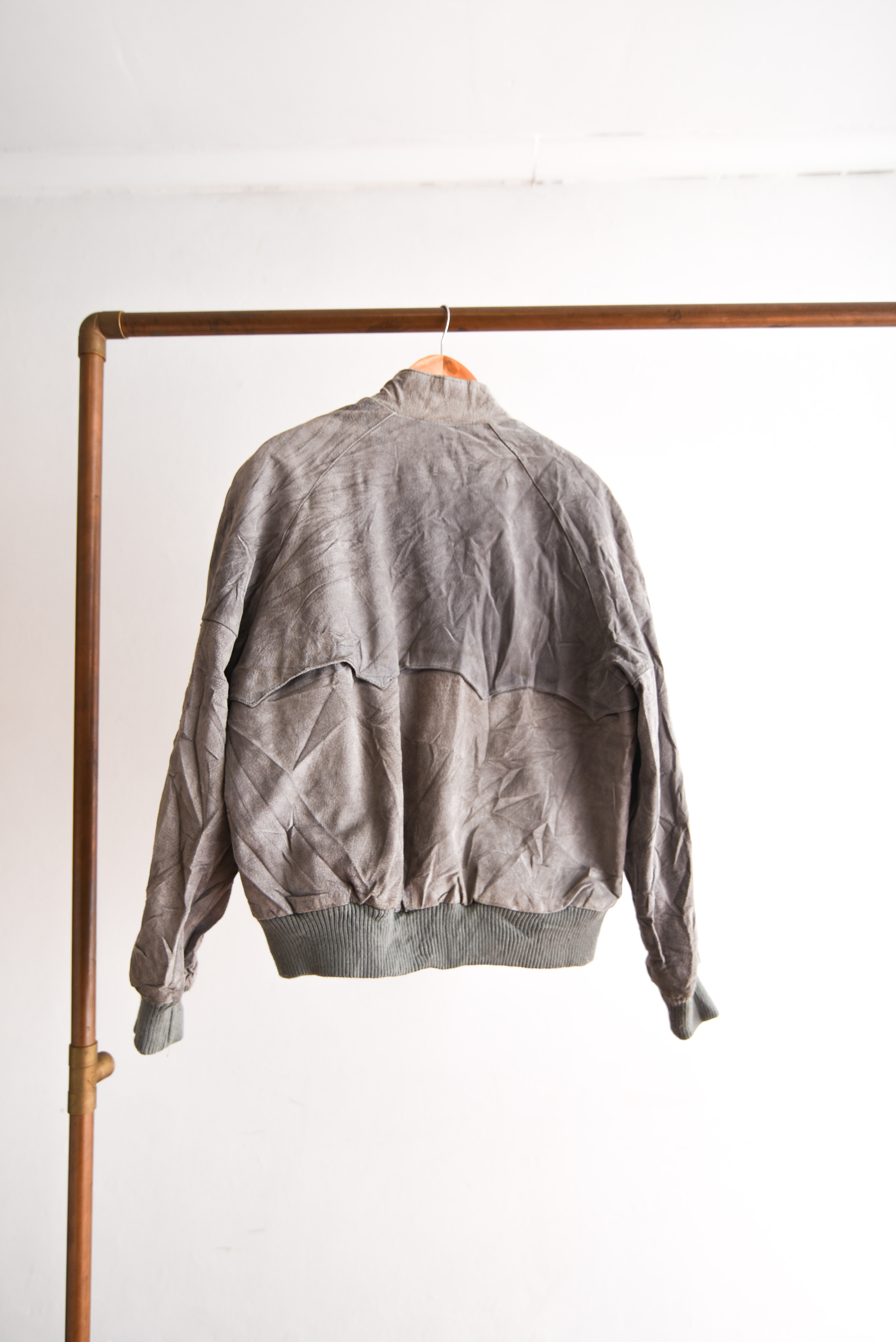Bomber jacket gamuza gris vntg