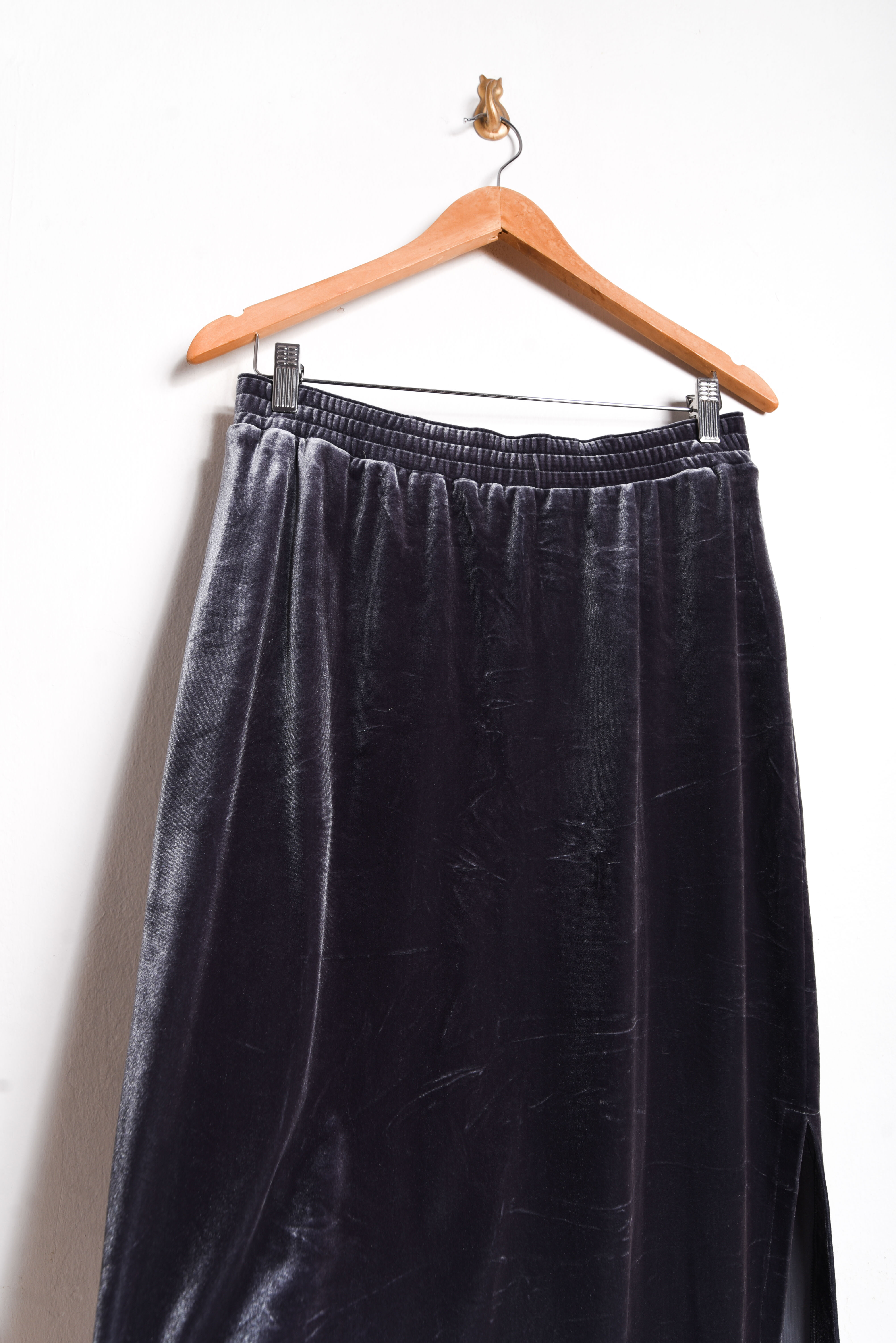 Maxi falda gris velvet