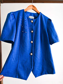 Blusa azulina 80s perlas