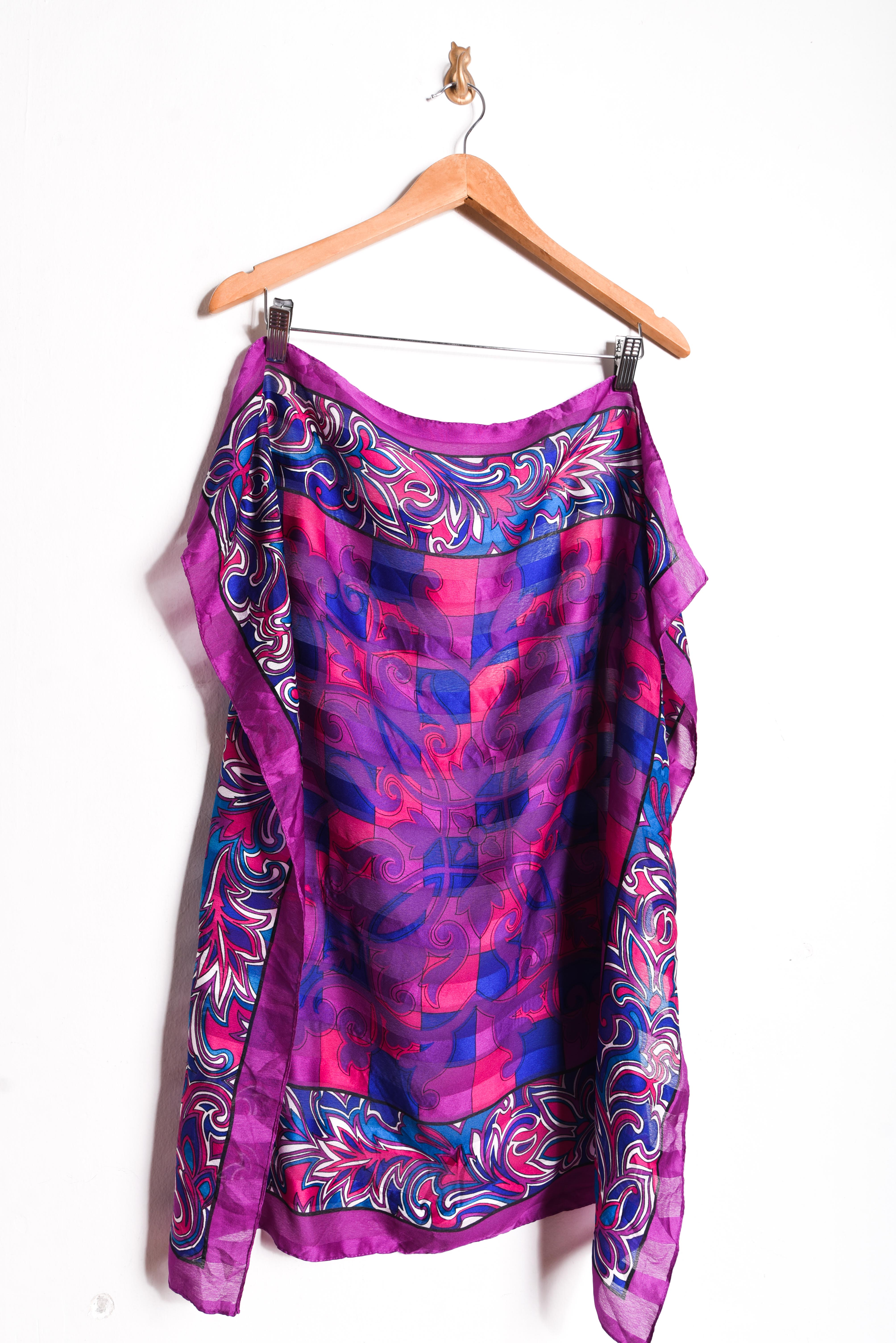 Pañuelo morado paisley