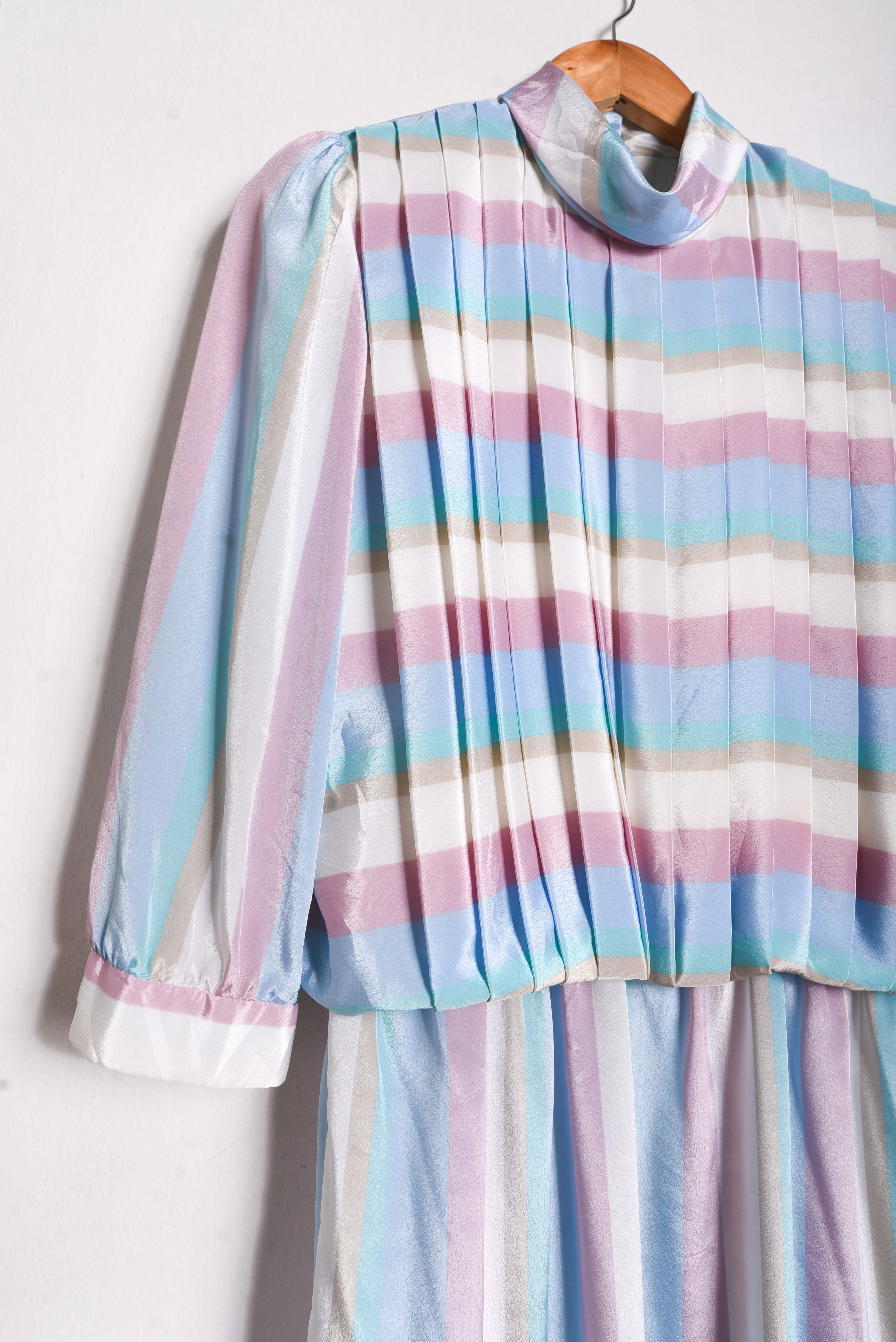 Vestido satín pastel 80's