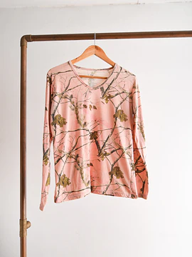 Polera rosada Realtree