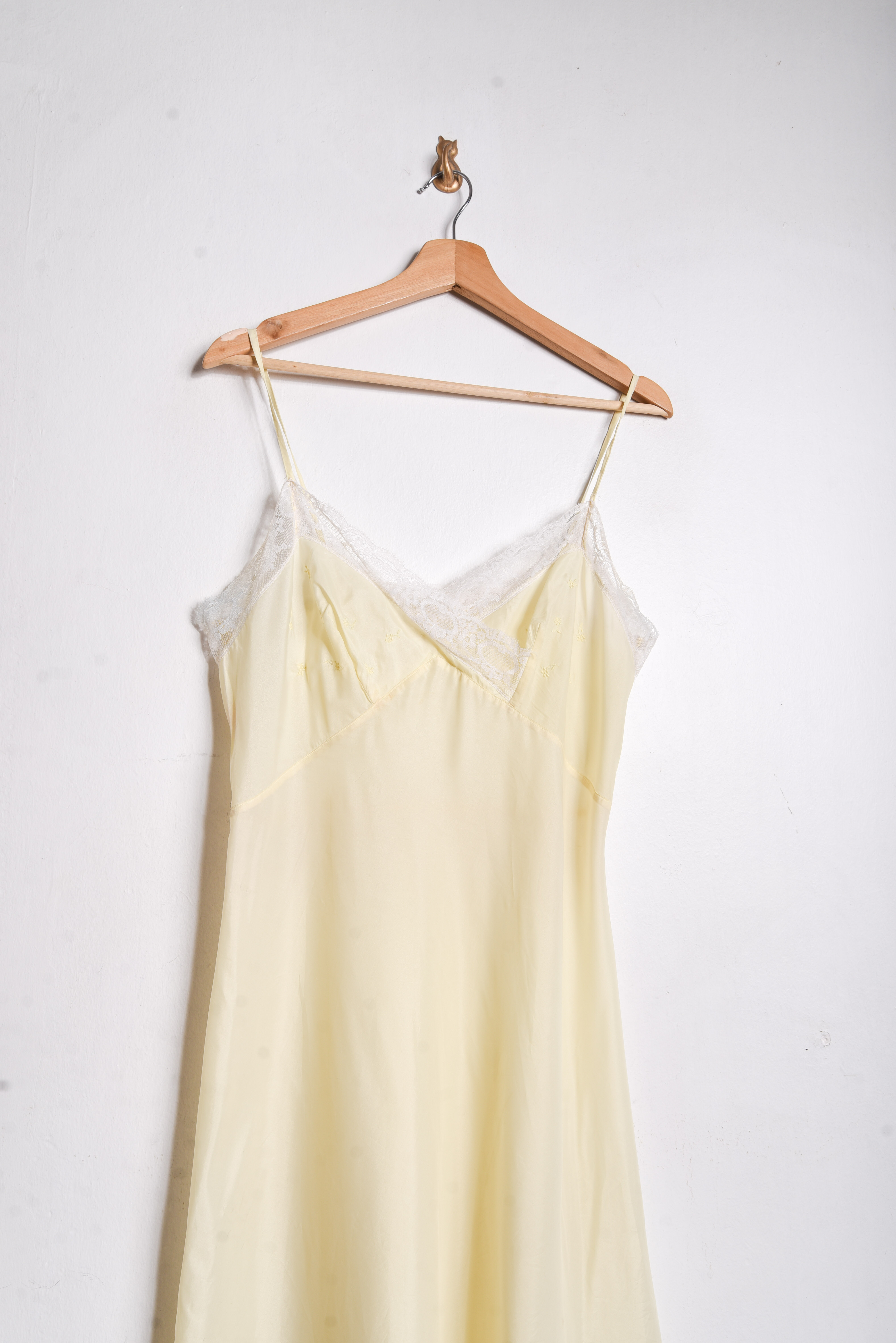 Vestido lencero amarillo vintage 60s