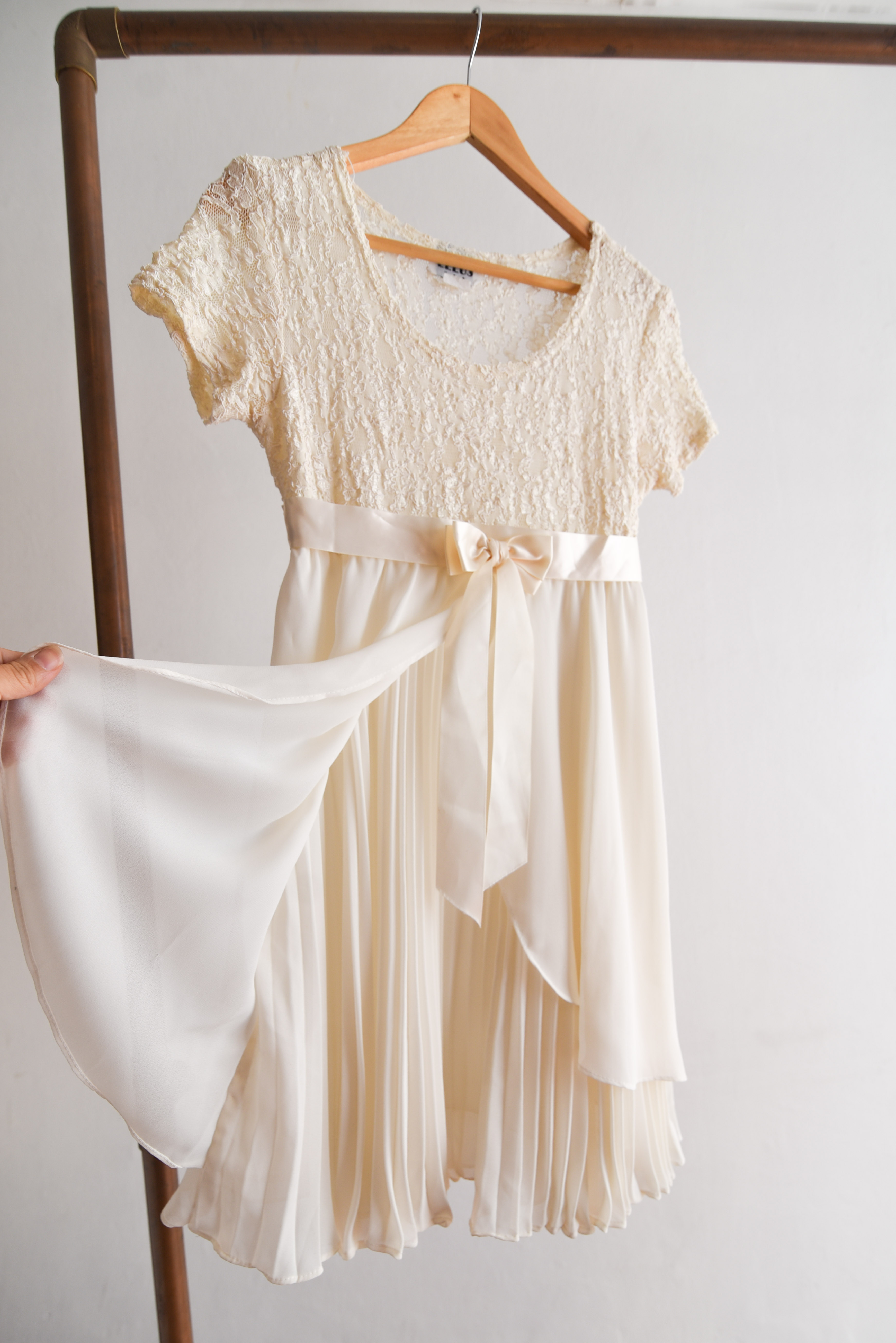 Vestido marfil 90s plisado