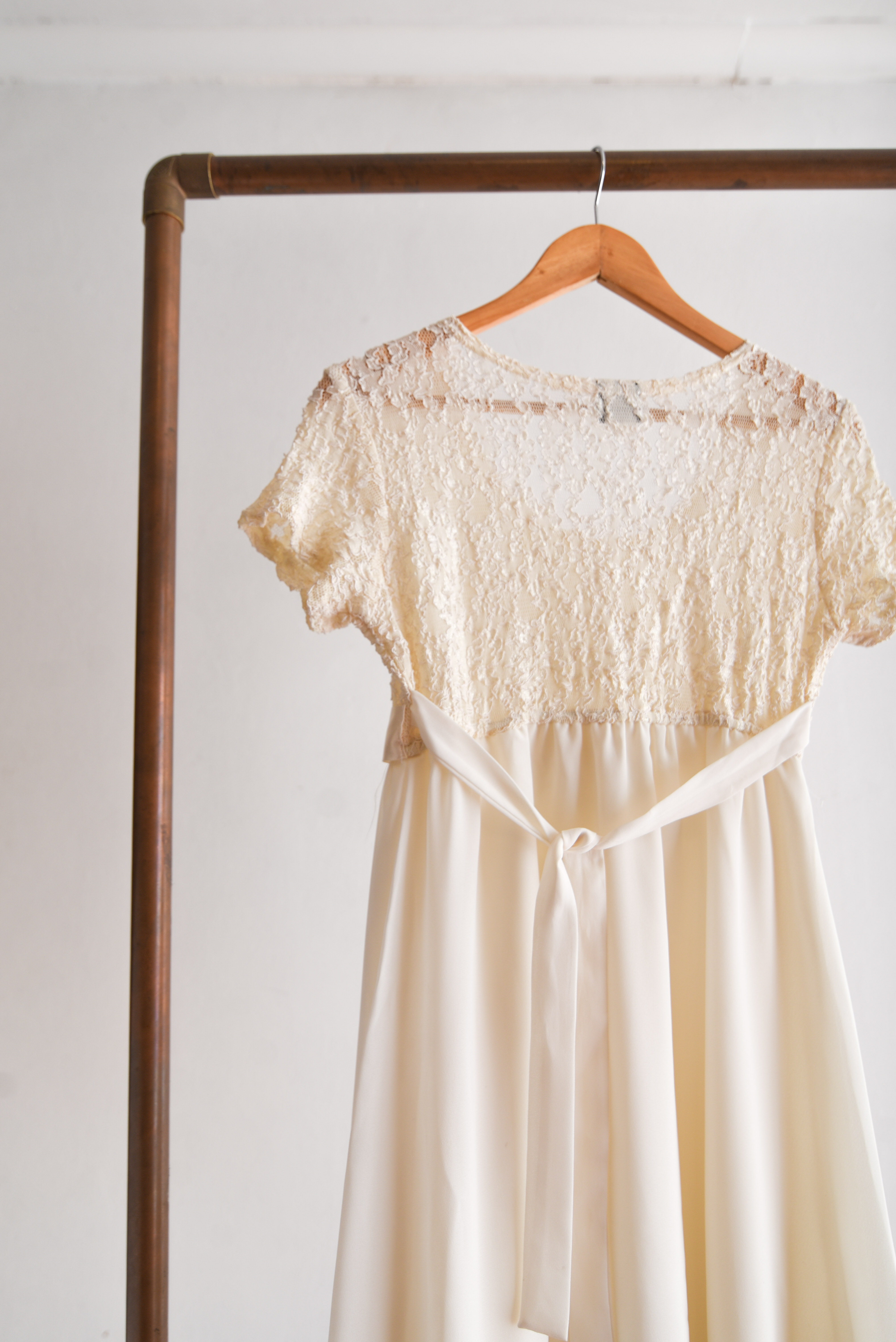 Vestido marfil 90s plisado