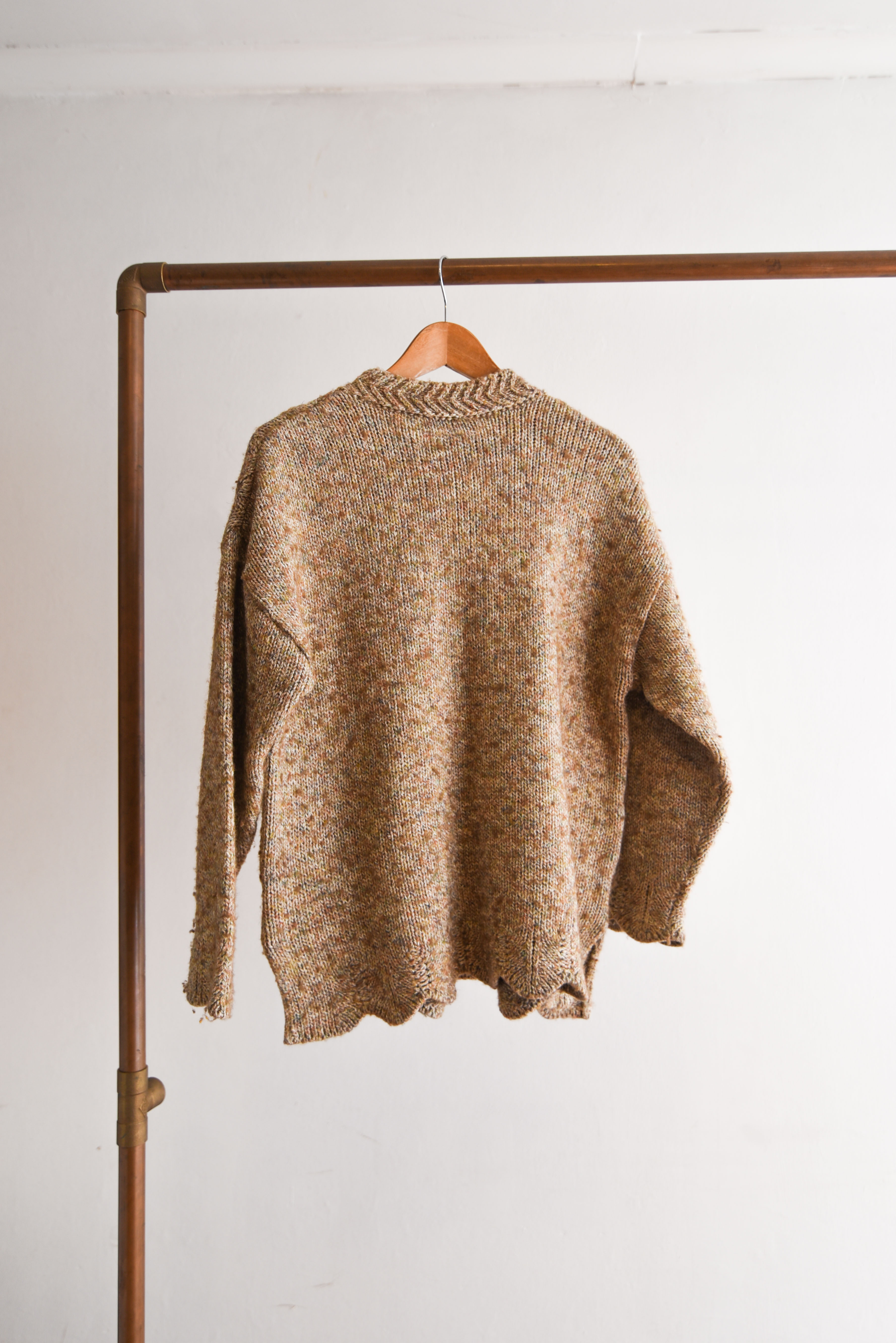 Chaleco café trenzado made in Chile