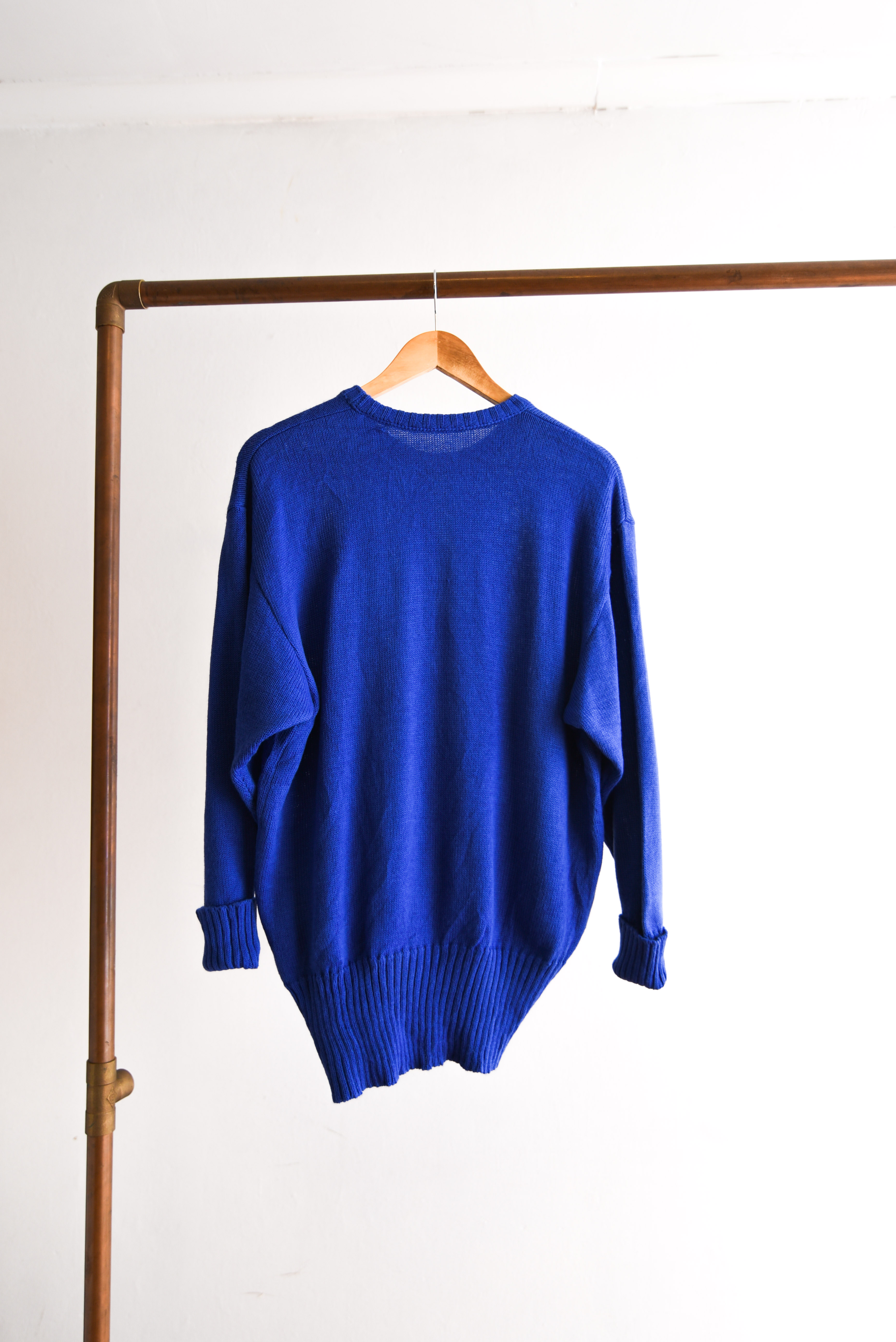 Chaleco vintage azul klein bordado