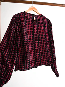 Blusa negra pink circulos