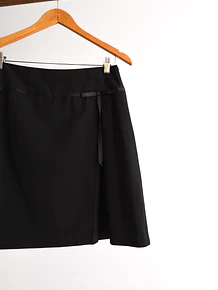 Falda negra lazito 90s