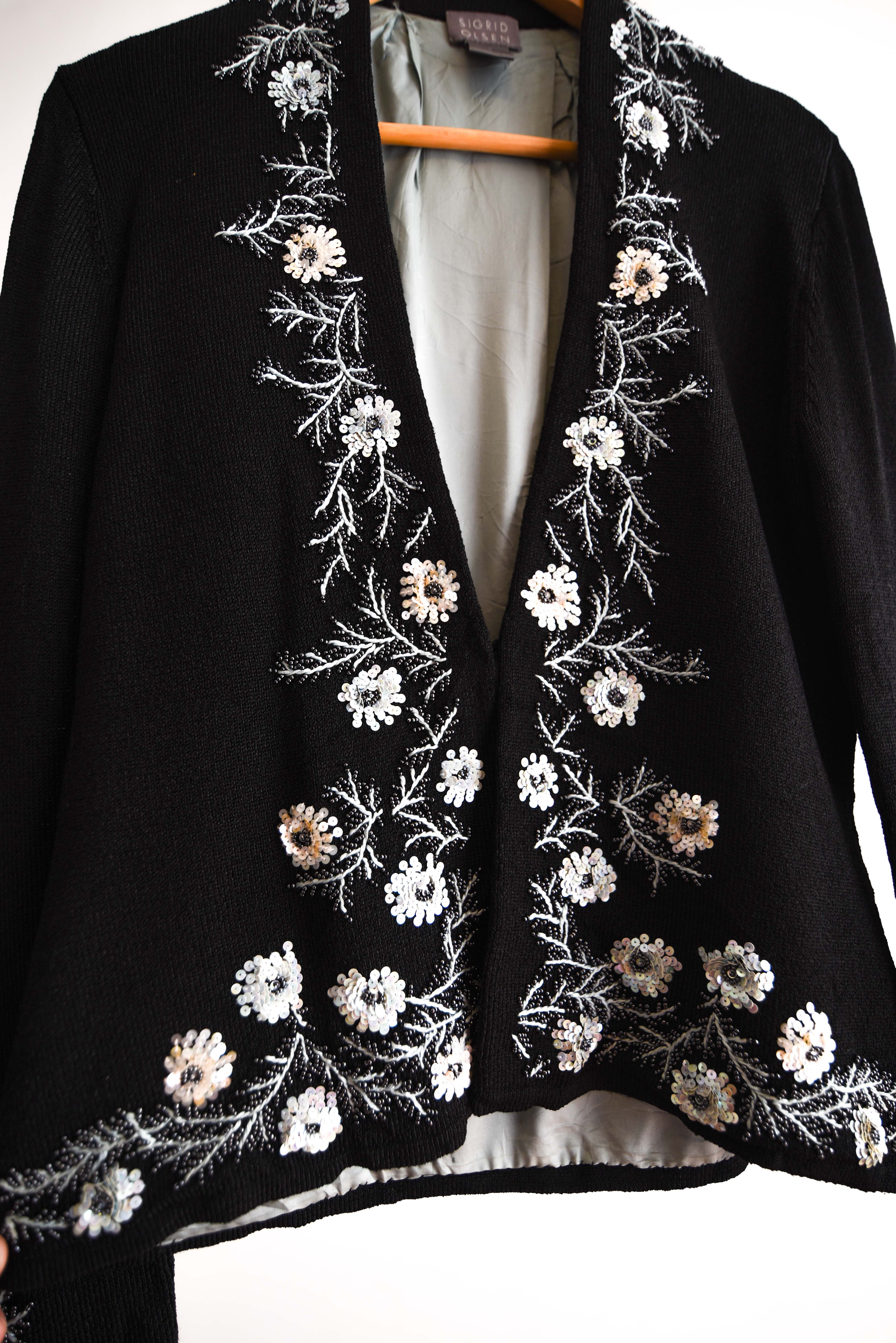 Cardigan black bordado 90s