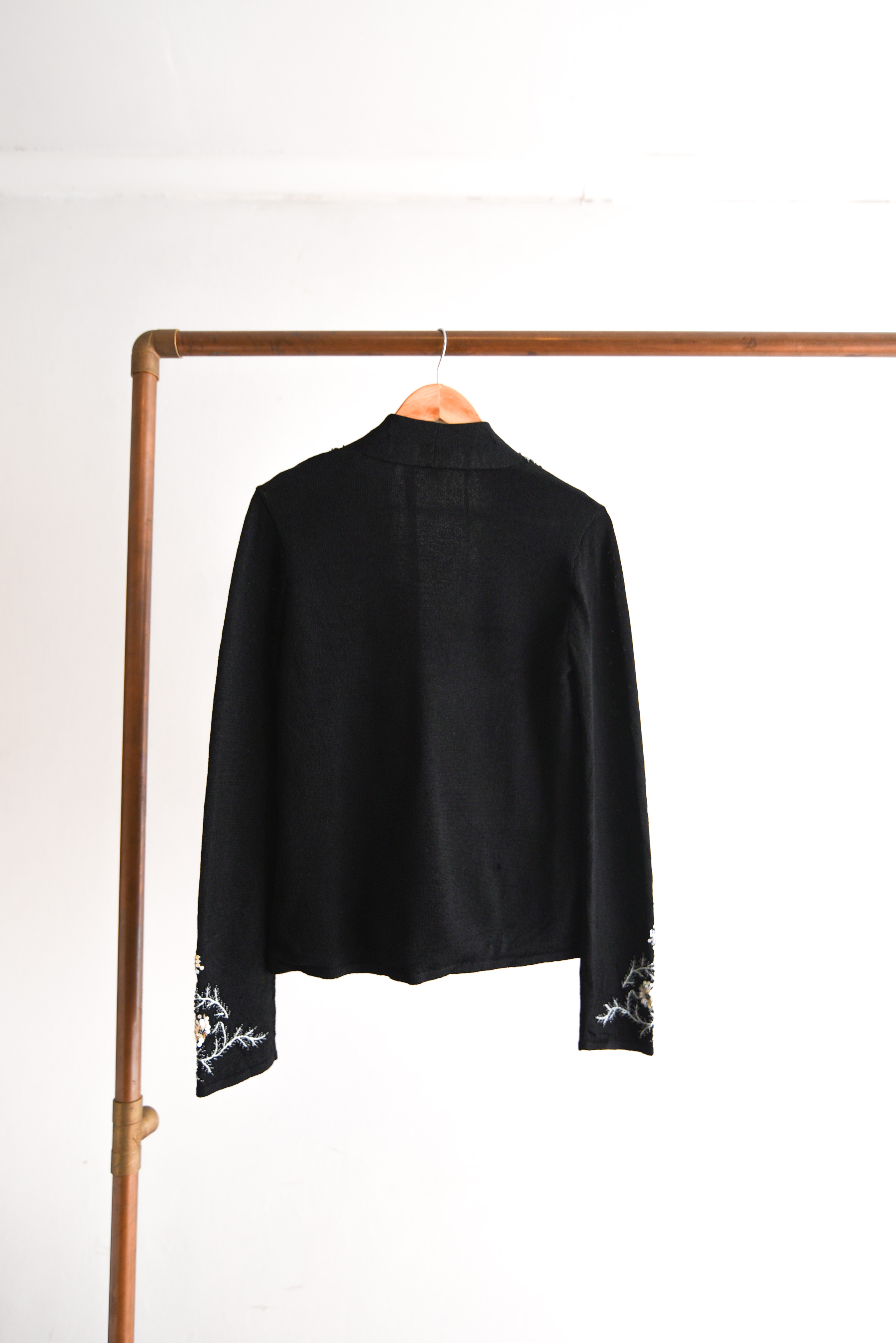 Cardigan black bordado 90s