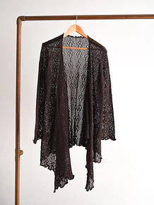 Cardigan café calado asimétrico