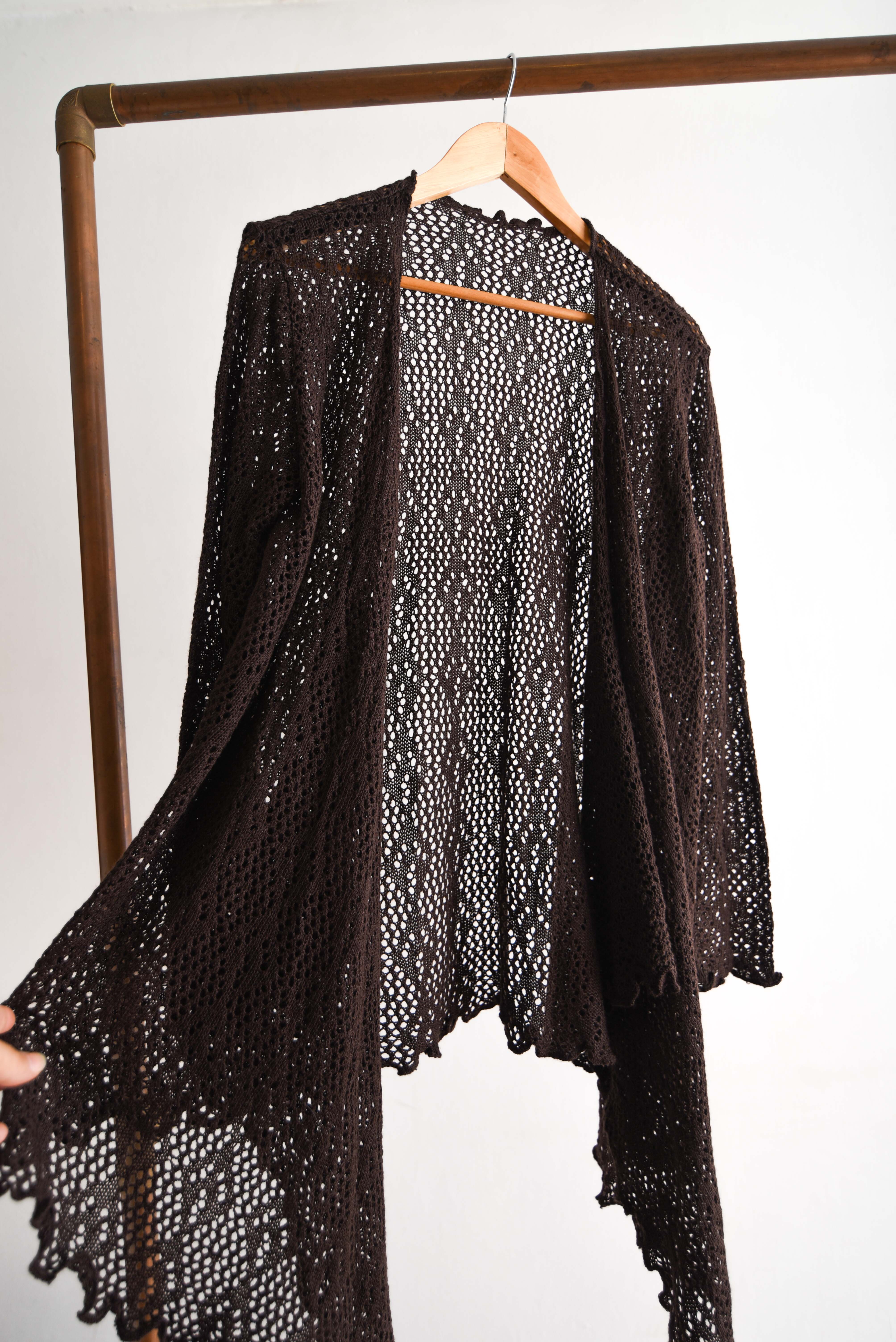 Cardigan café calado asimétrico