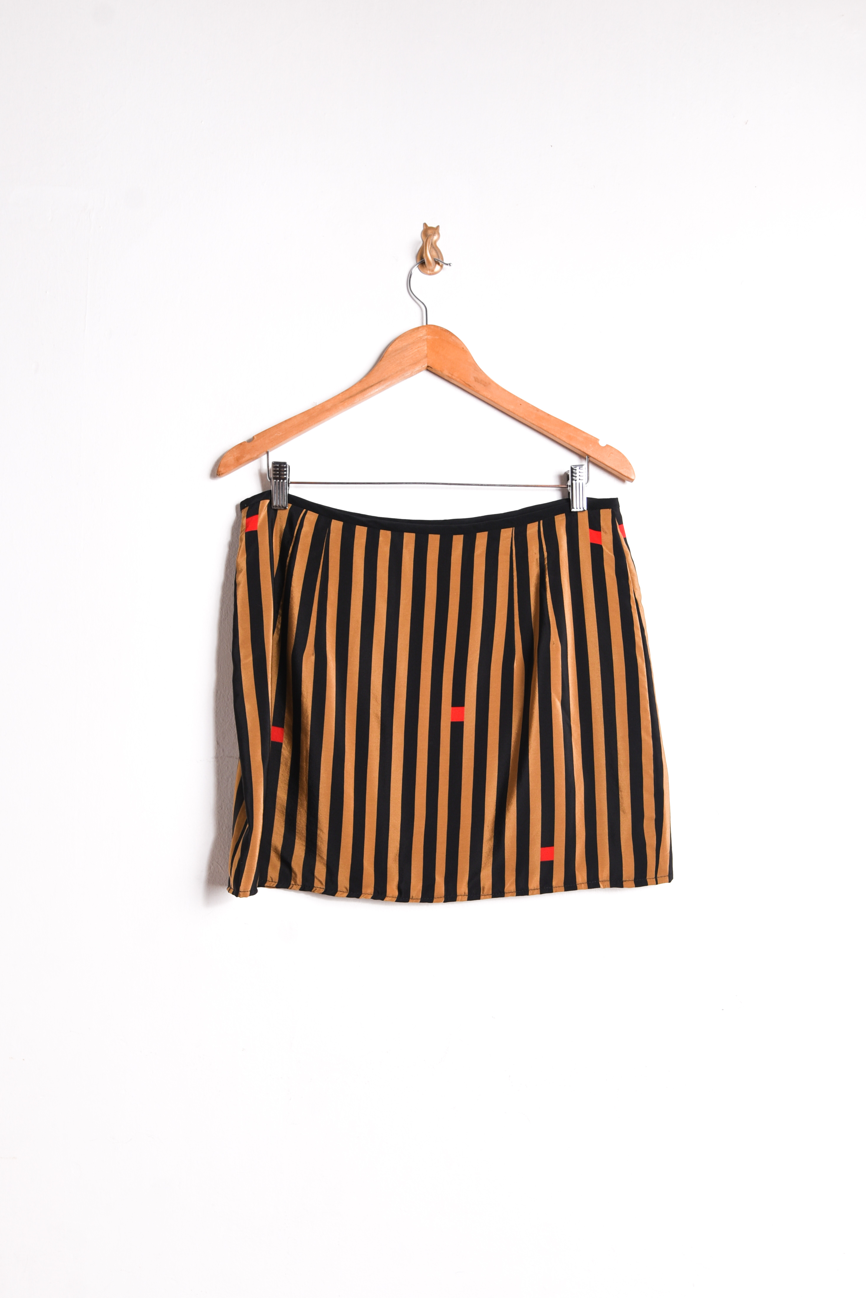 Mini falda camel rayada seda