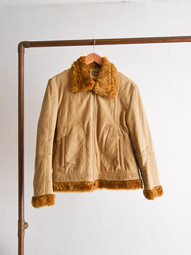 Chaqueta y2k camel furry