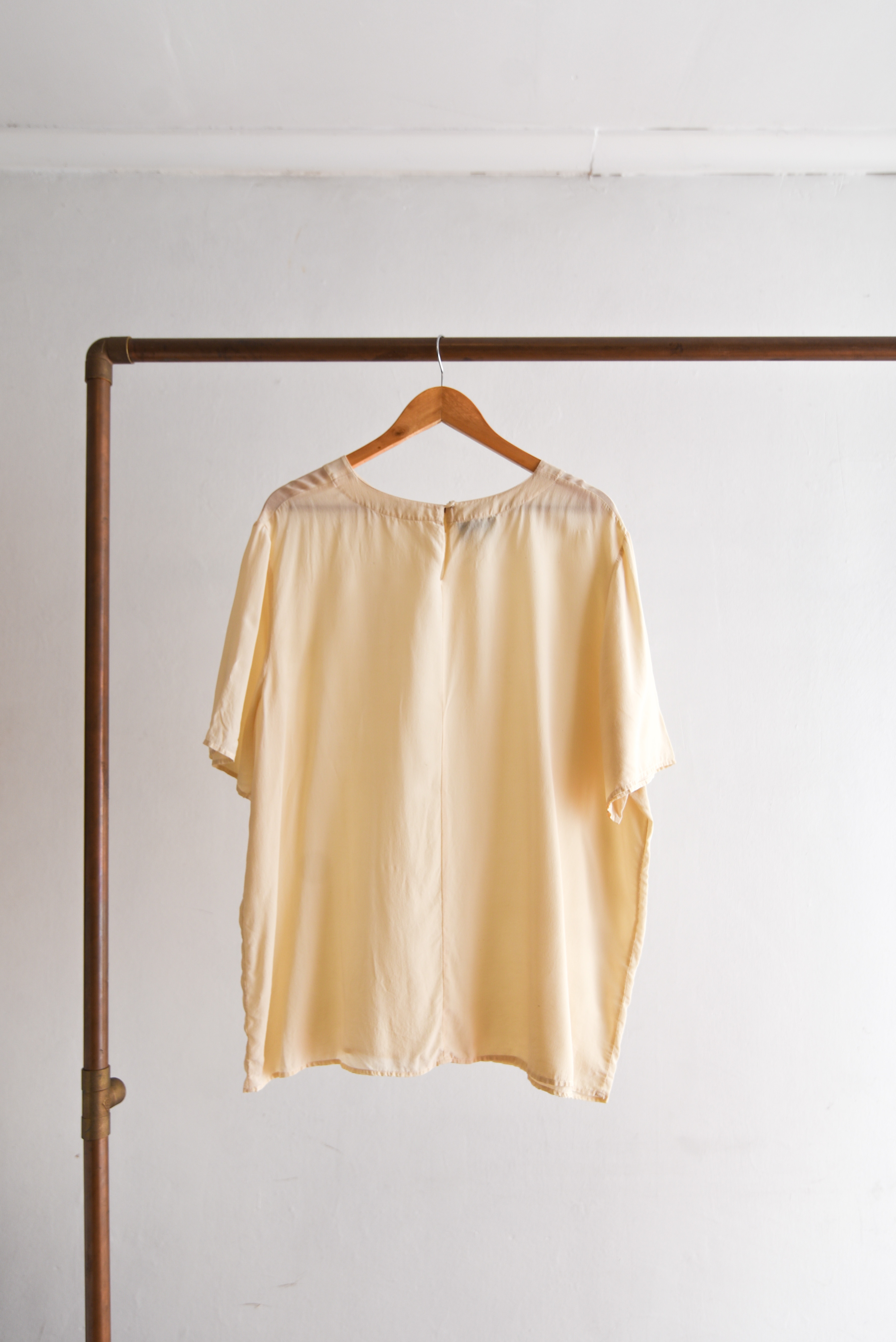 Blusa marfil seda vintage