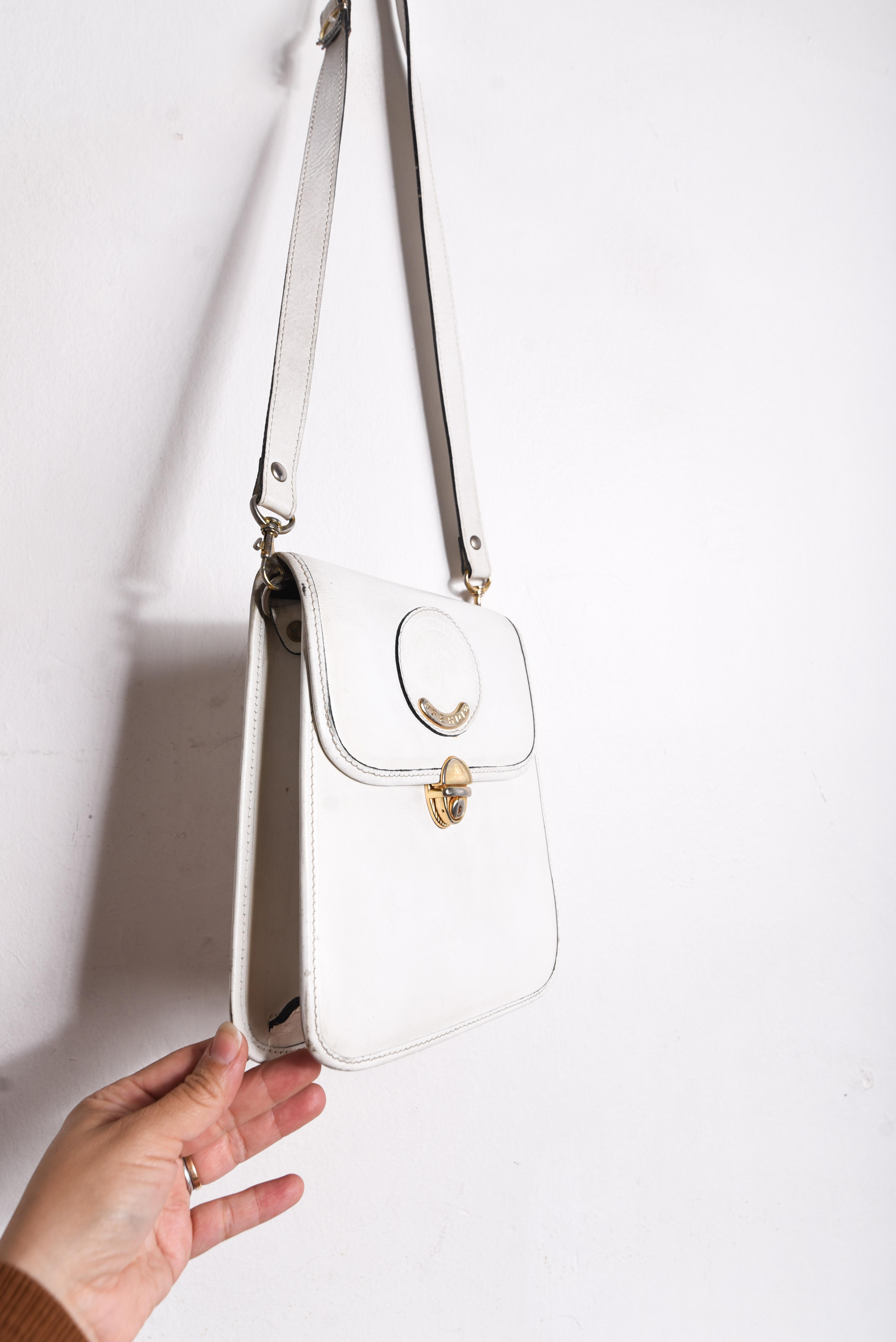 Cartera blanca vintage cuero